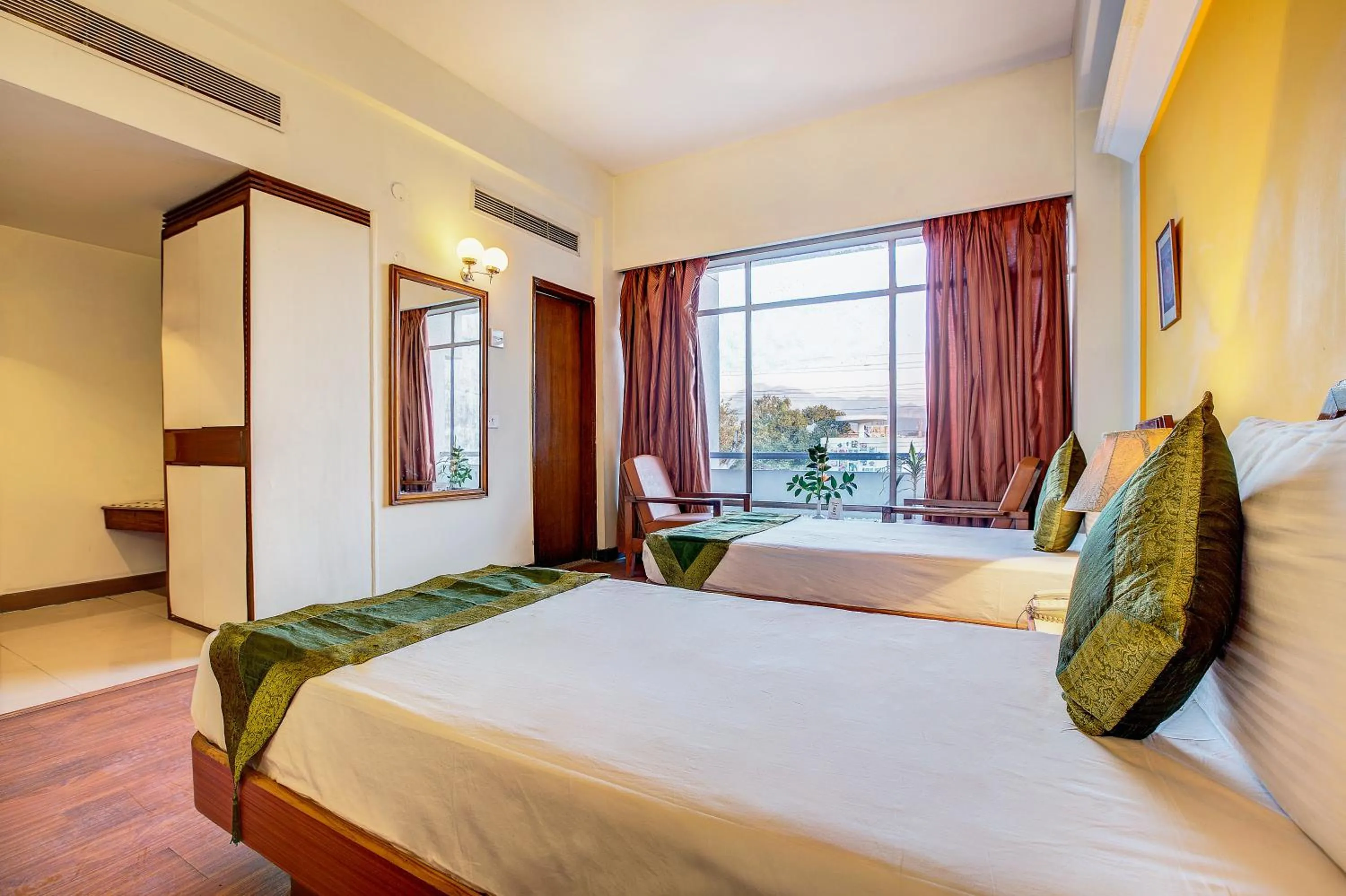 Bedroom, Bed in Hotel Ajanta Continental