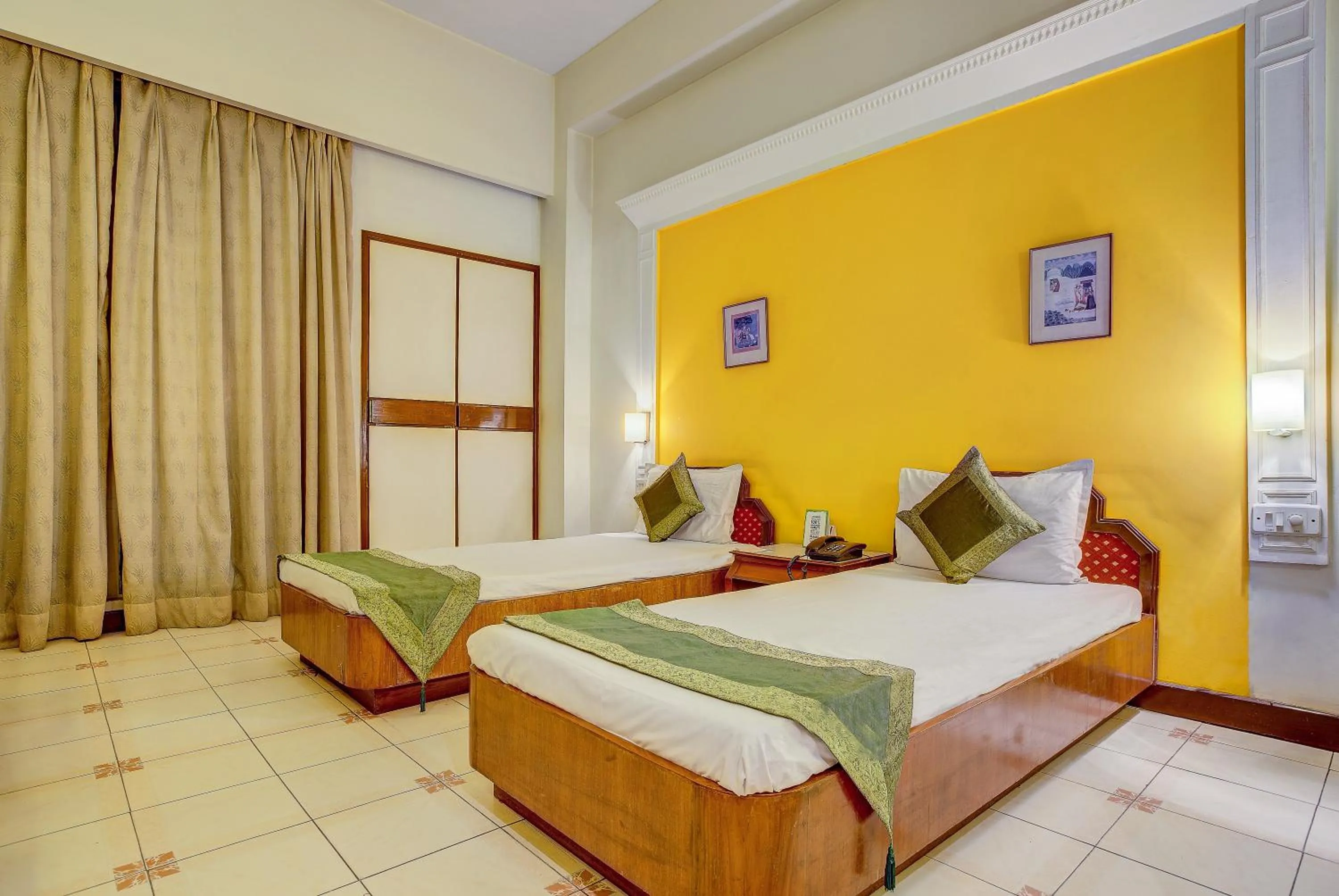 Bedroom, Bed in Hotel Ajanta Continental