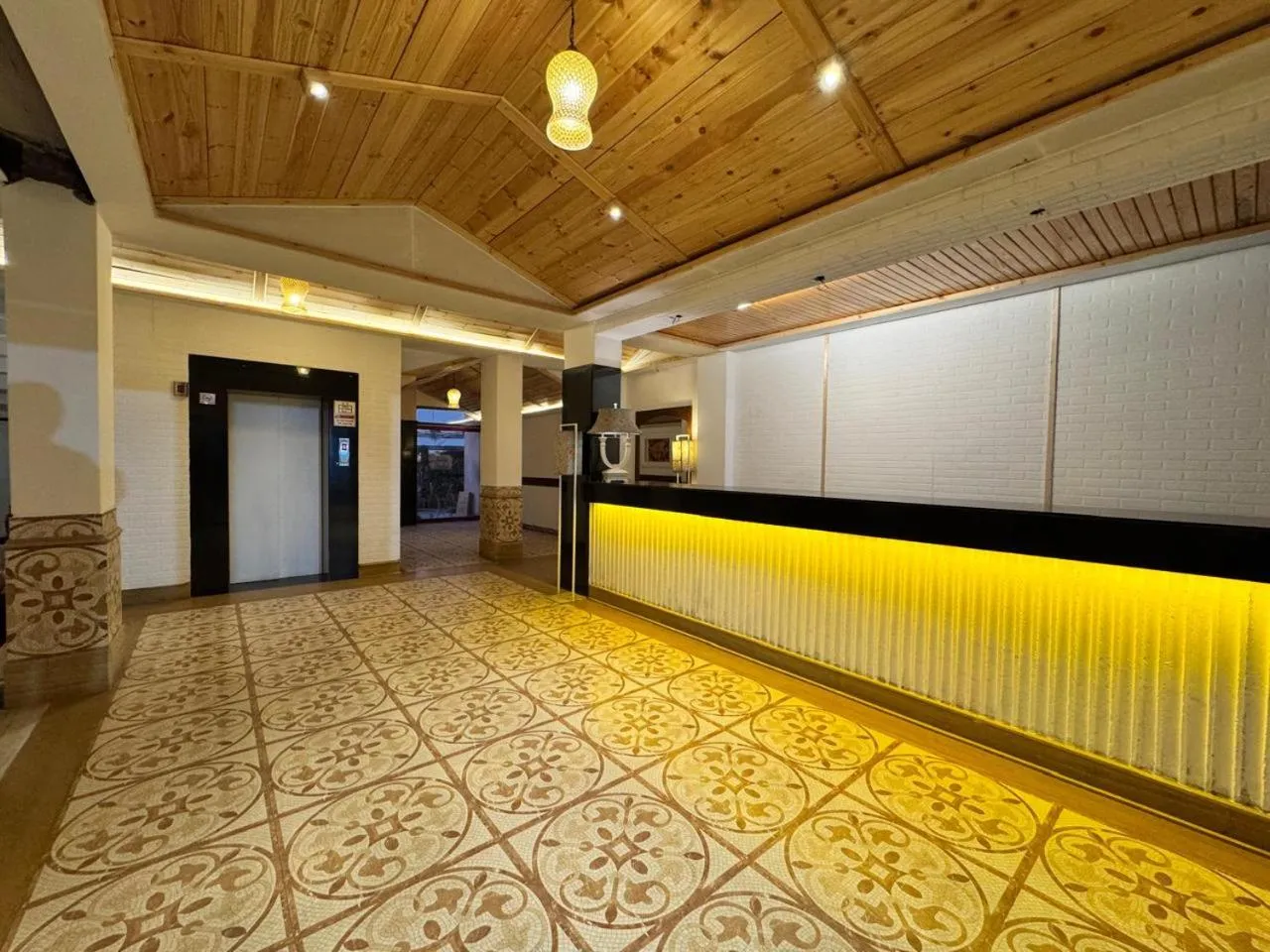 Hotel Ajanta Continental