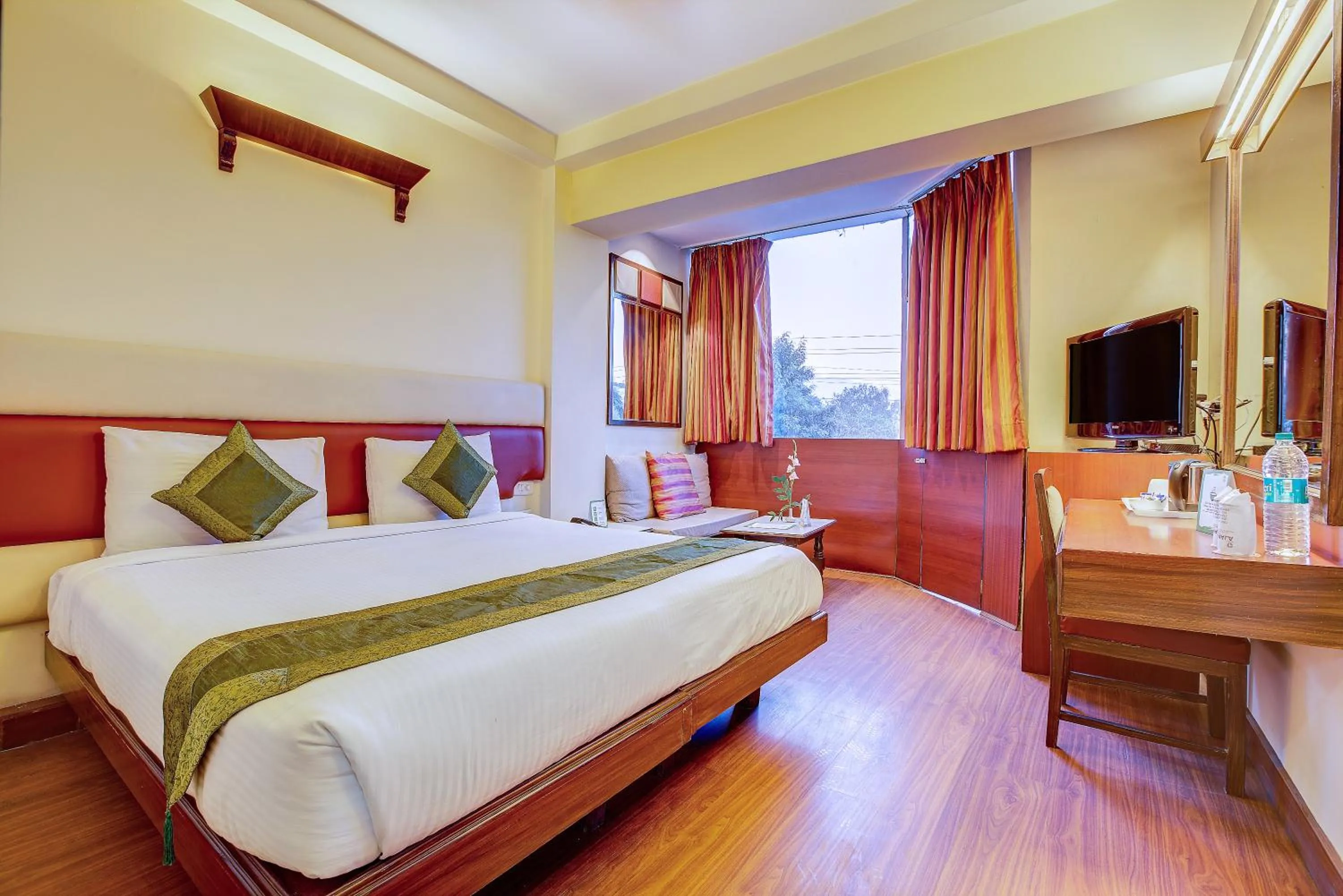 Bedroom, Bed in Hotel Ajanta Continental