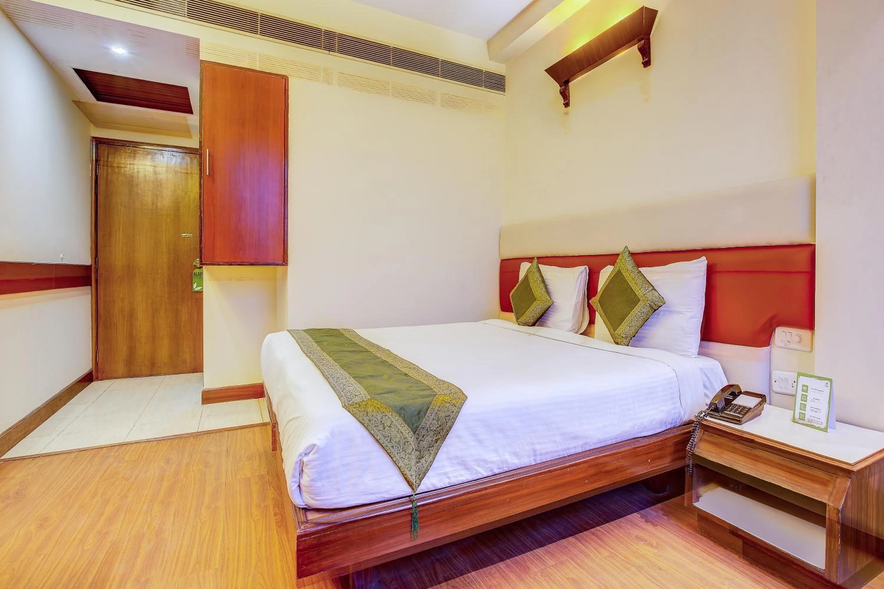 Bedroom, Bed in Hotel Ajanta Continental