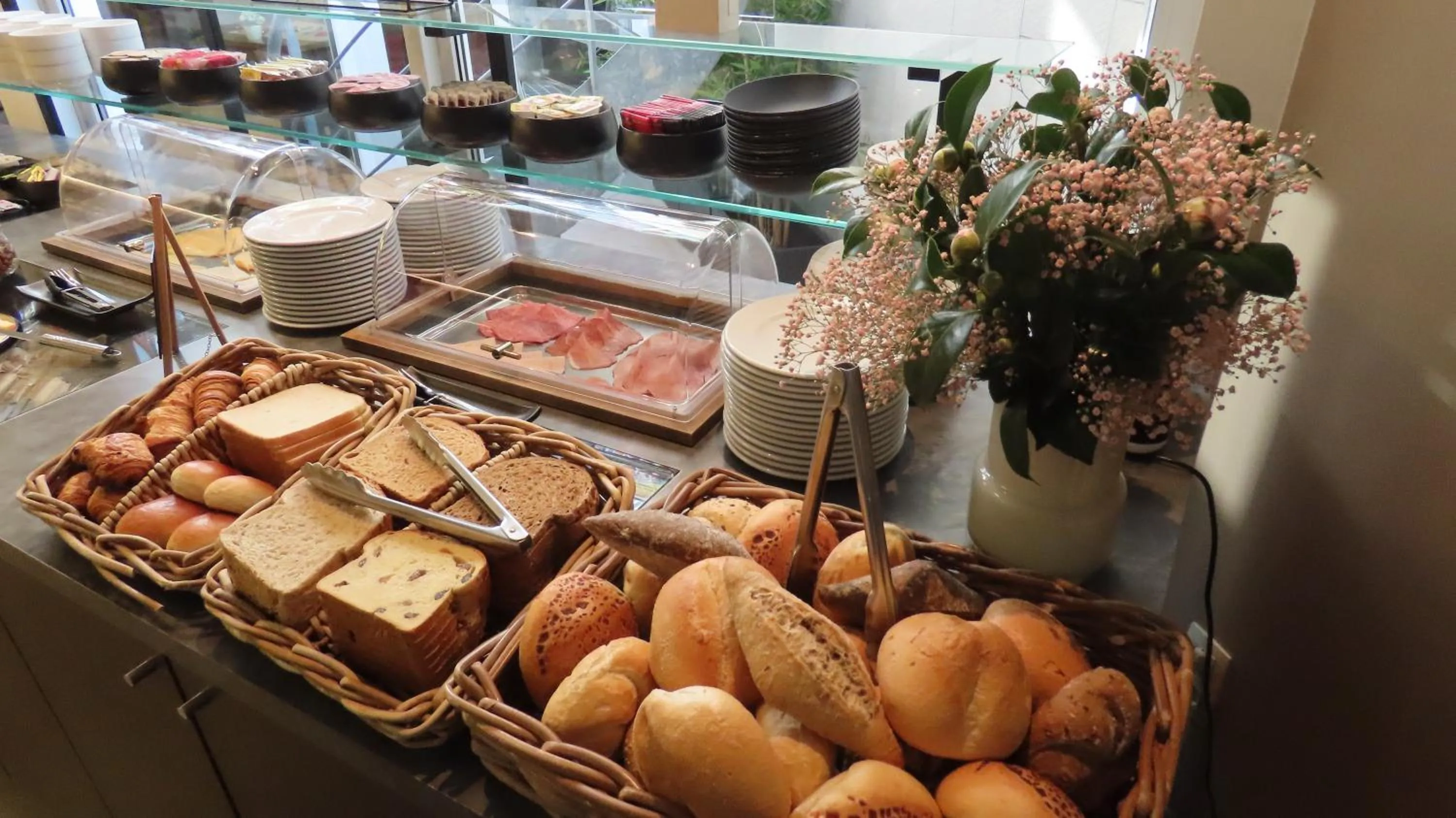 Restaurant/places to eat in Hotel Adagio