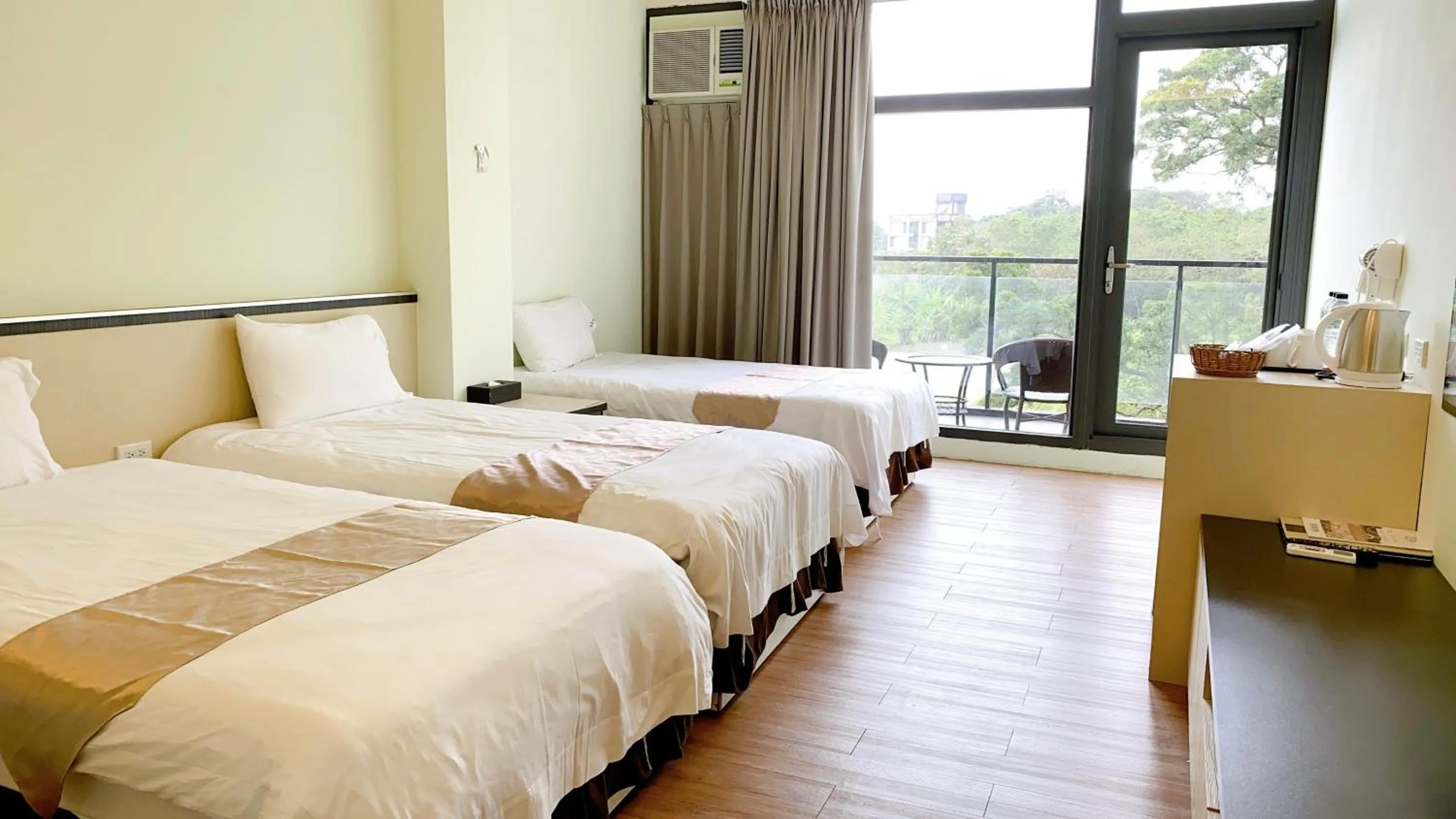 Bedroom, Bed in Starry Inns