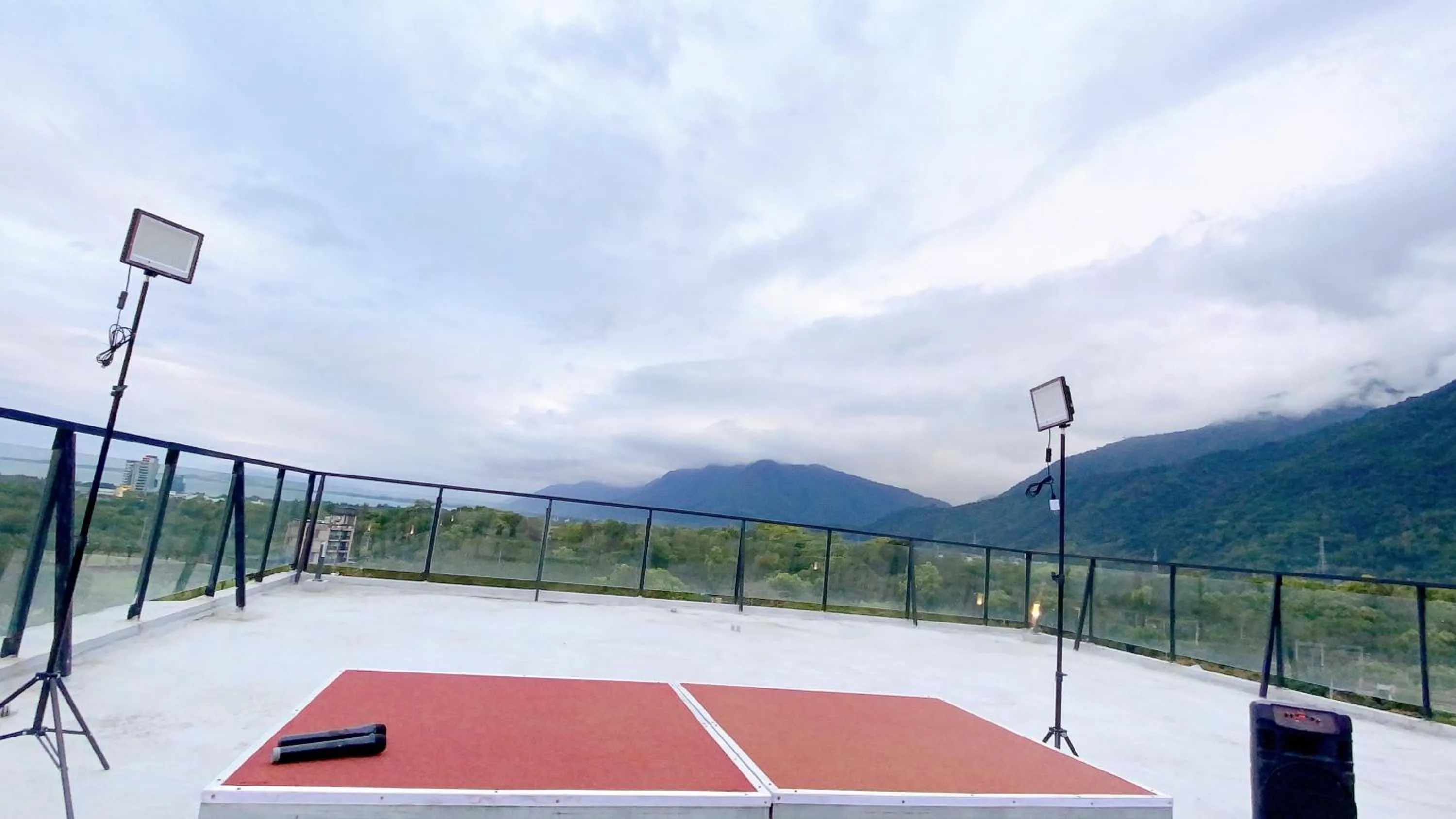 Natural landscape, Tennis/Squash in Starry Inns