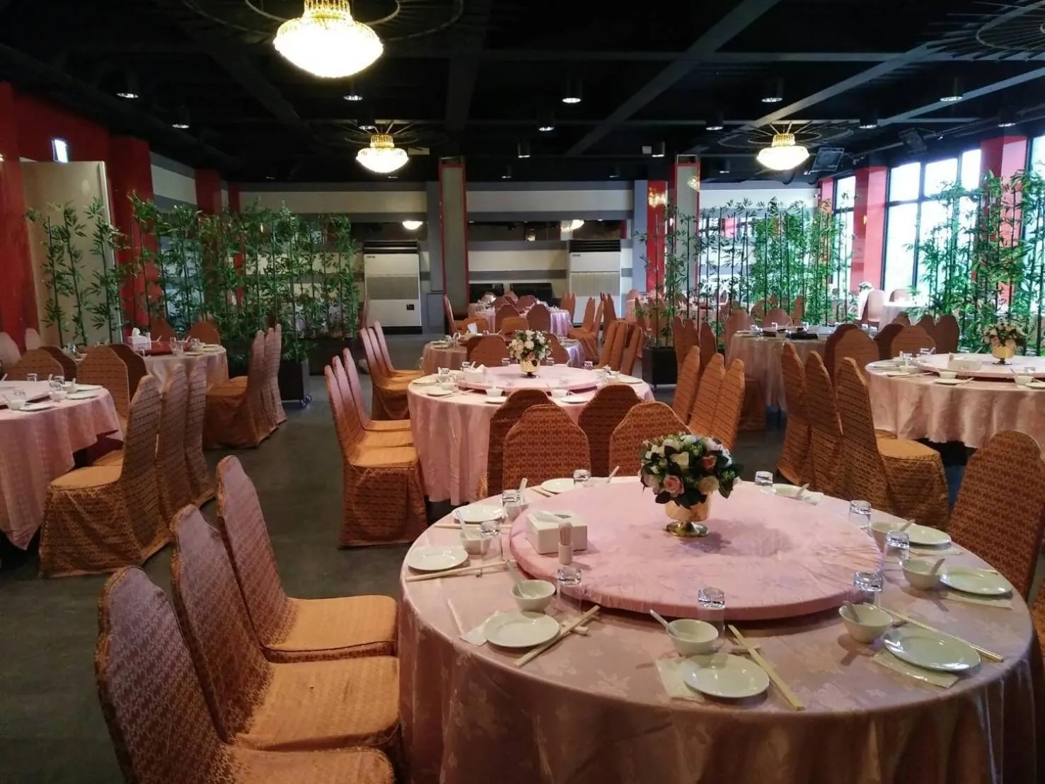 Restaurant/Places to Eat in Starry Inns