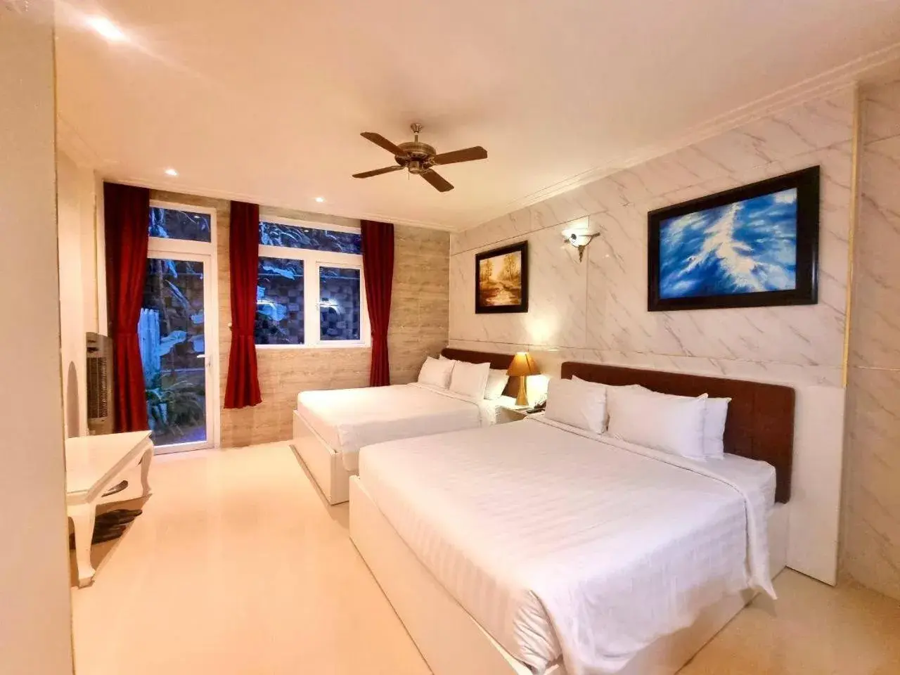 Premium Quadruple Room in Tulip Hotel 3 Premium Quadruple Room in Tulip Hotel 3