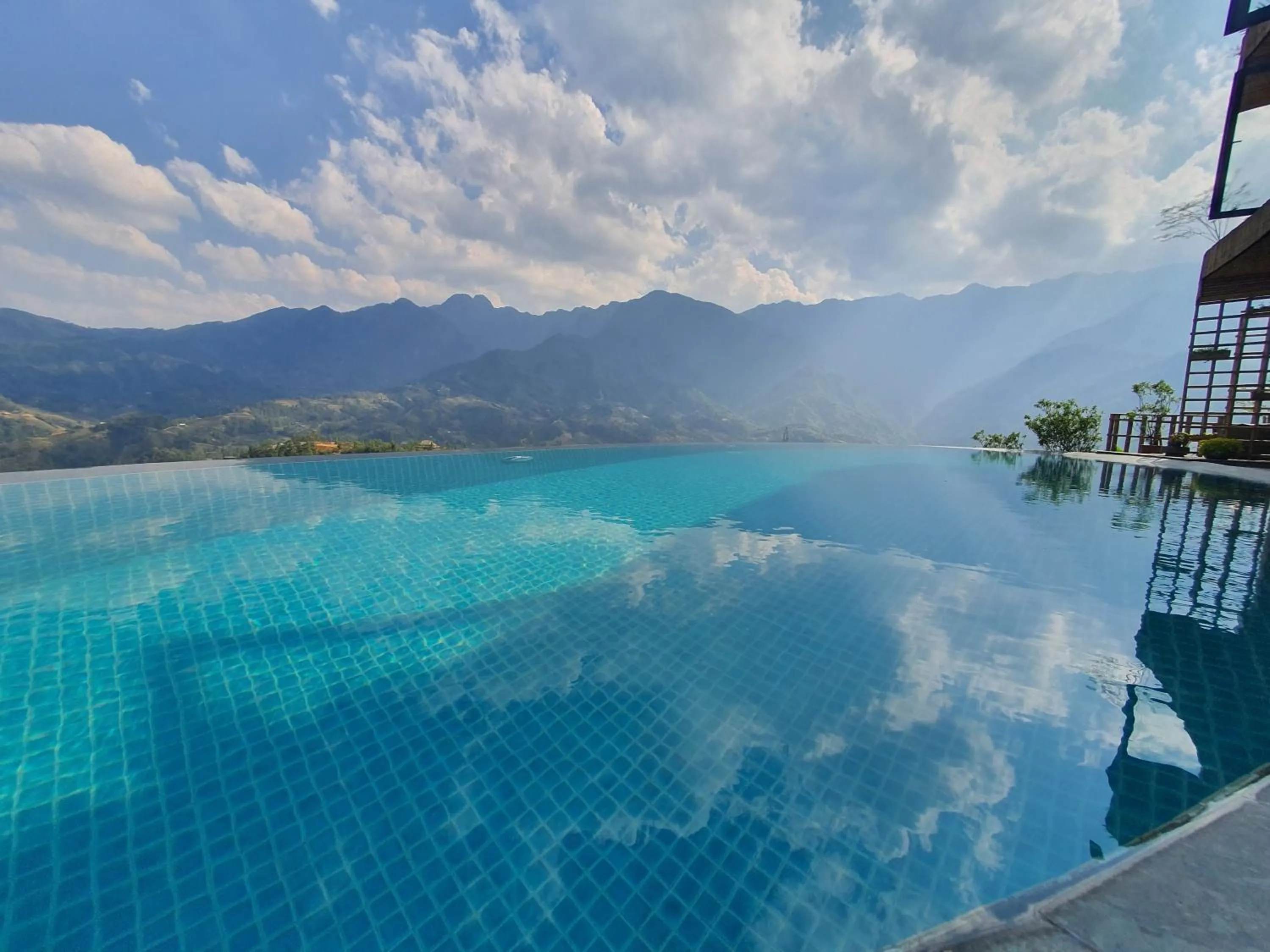 Swimming pool in Sapa Clay House - Mountain Retreat