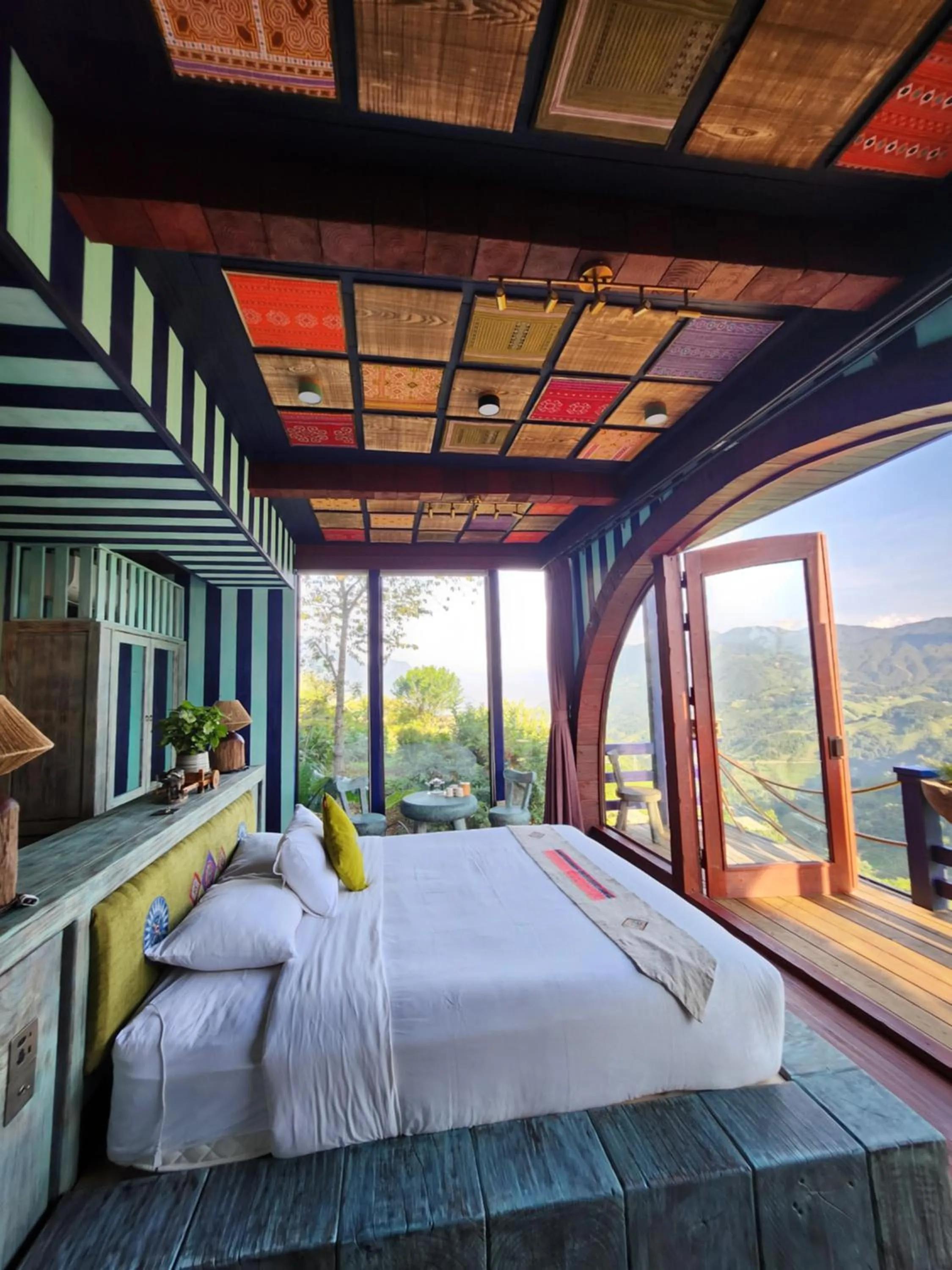 Bed in Sapa Clay House - Mountain Retreat