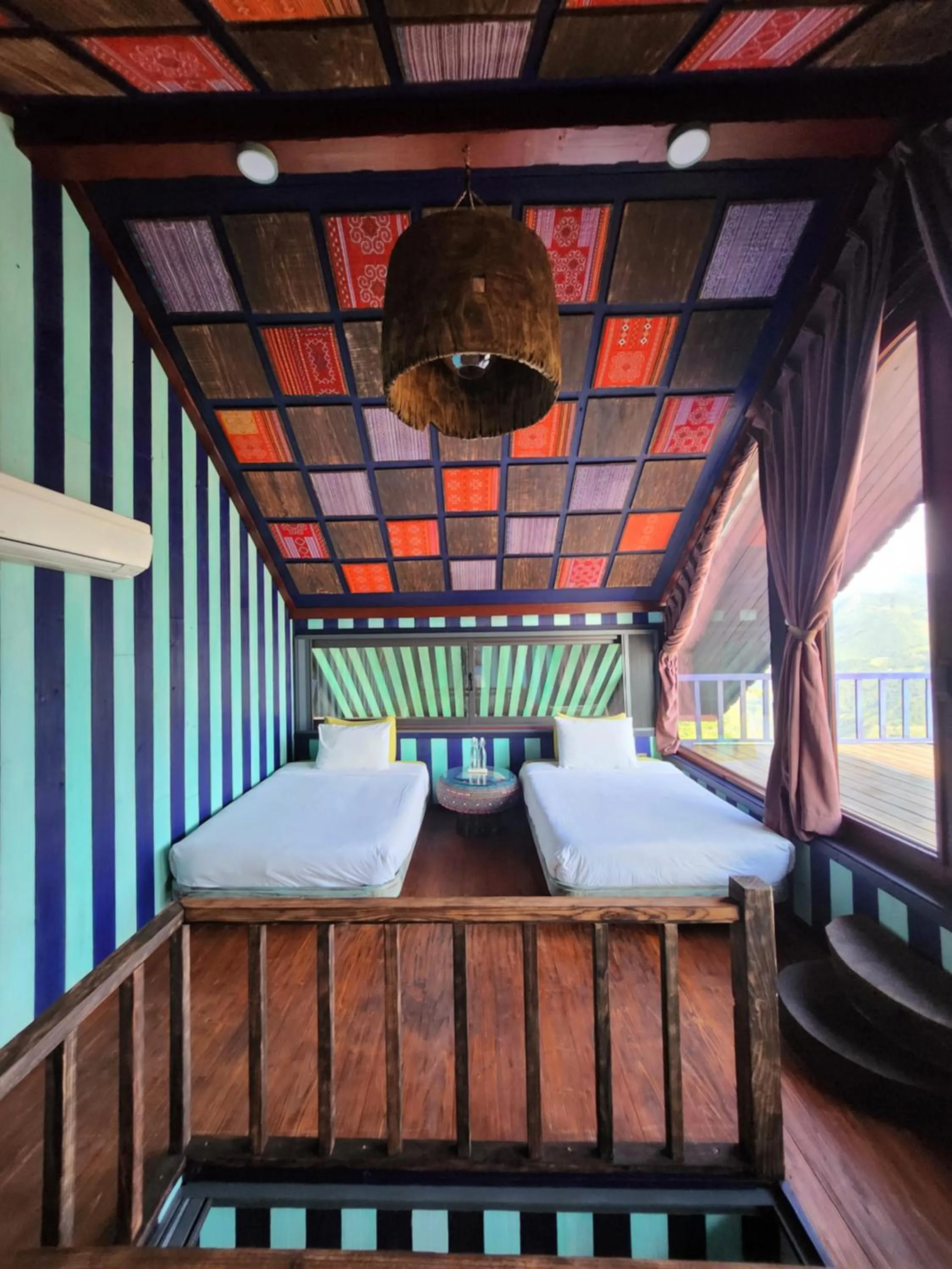 Bed in Sapa Clay House - Mountain Retreat