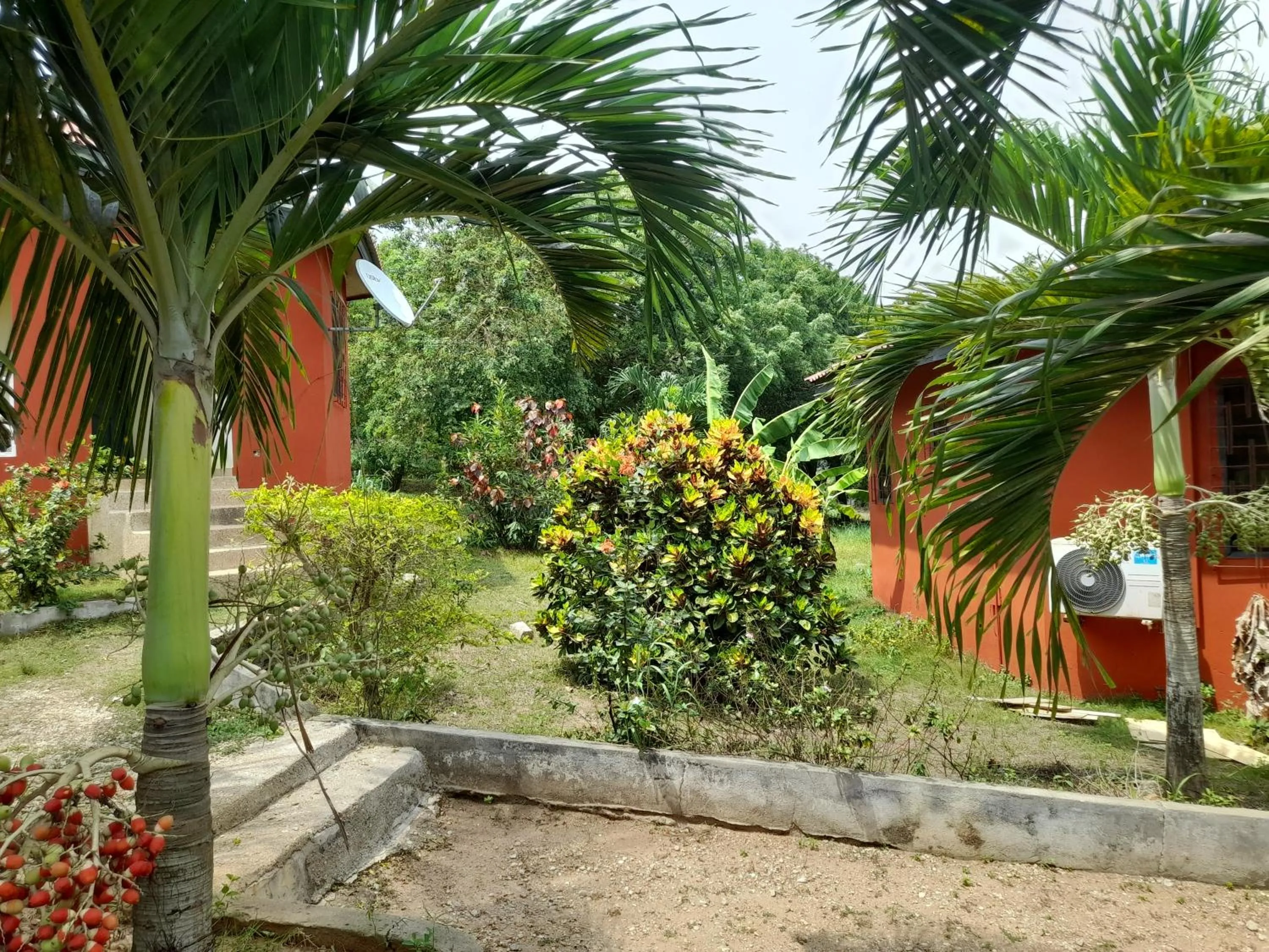 Paradise Ocean Resort