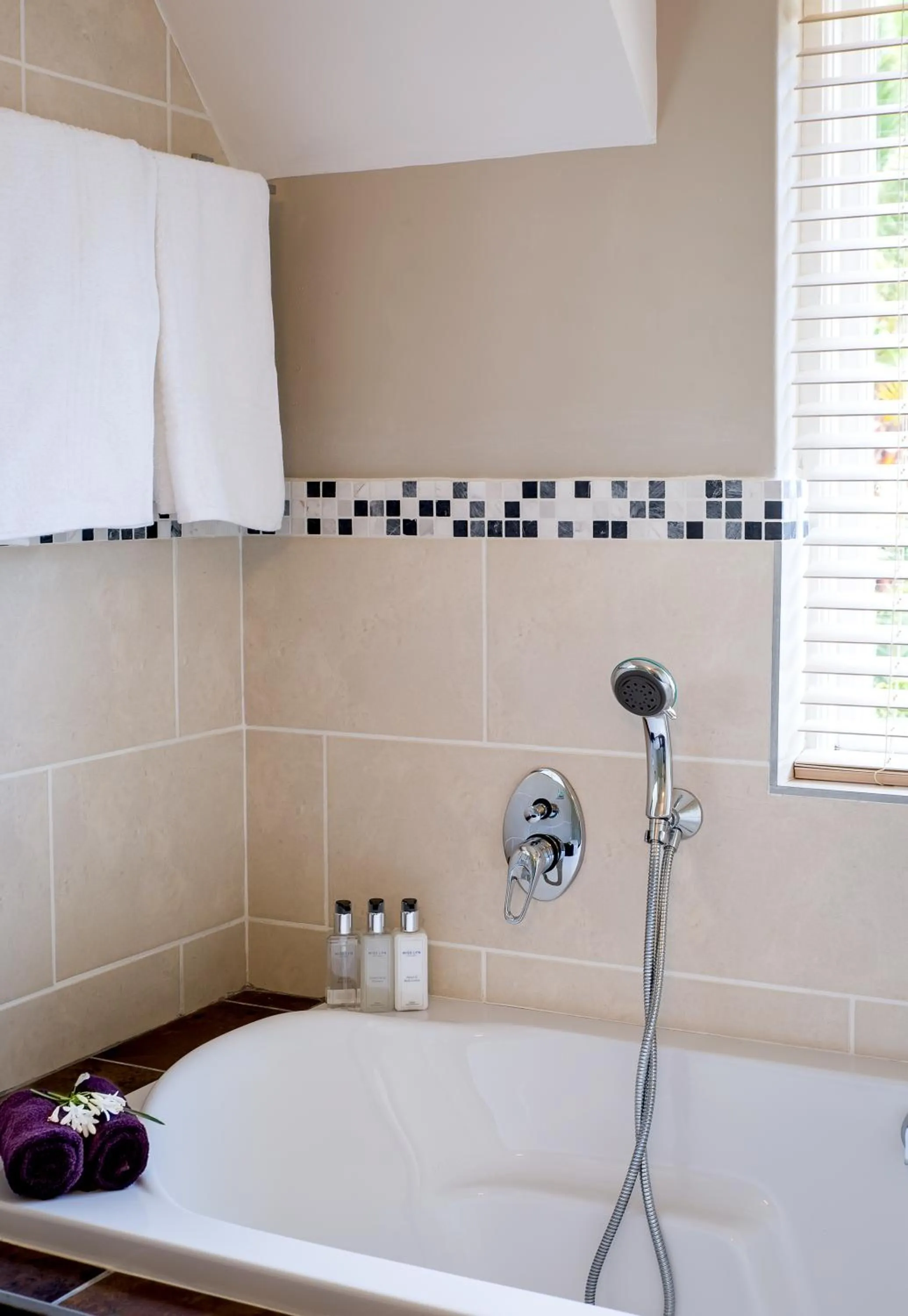 Photo of the whole room in Bloemenzee Boutique B&B