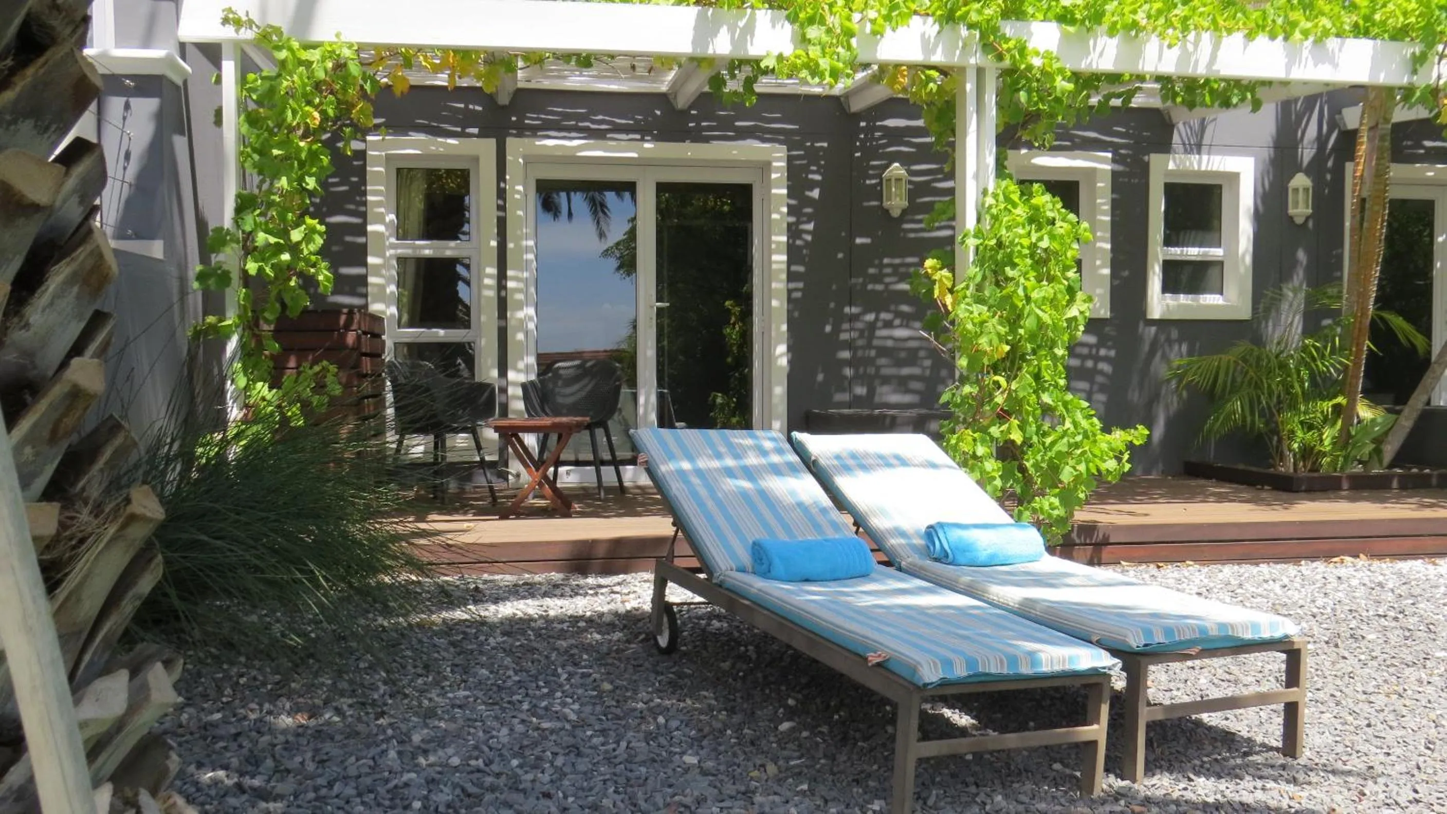 Patio in Bloemenzee Boutique B&B