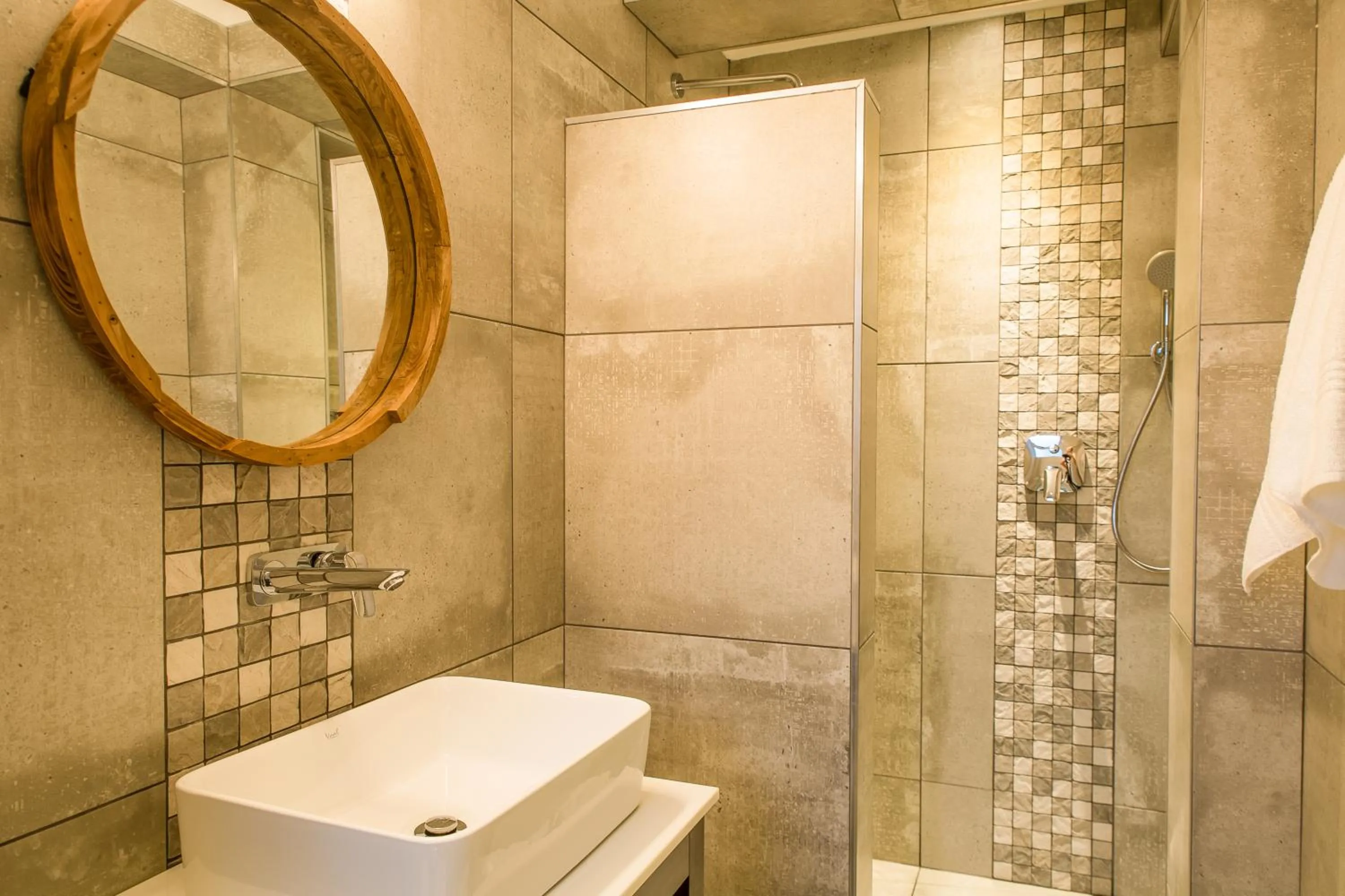 Photo of the whole room in Bloemenzee Boutique B&B