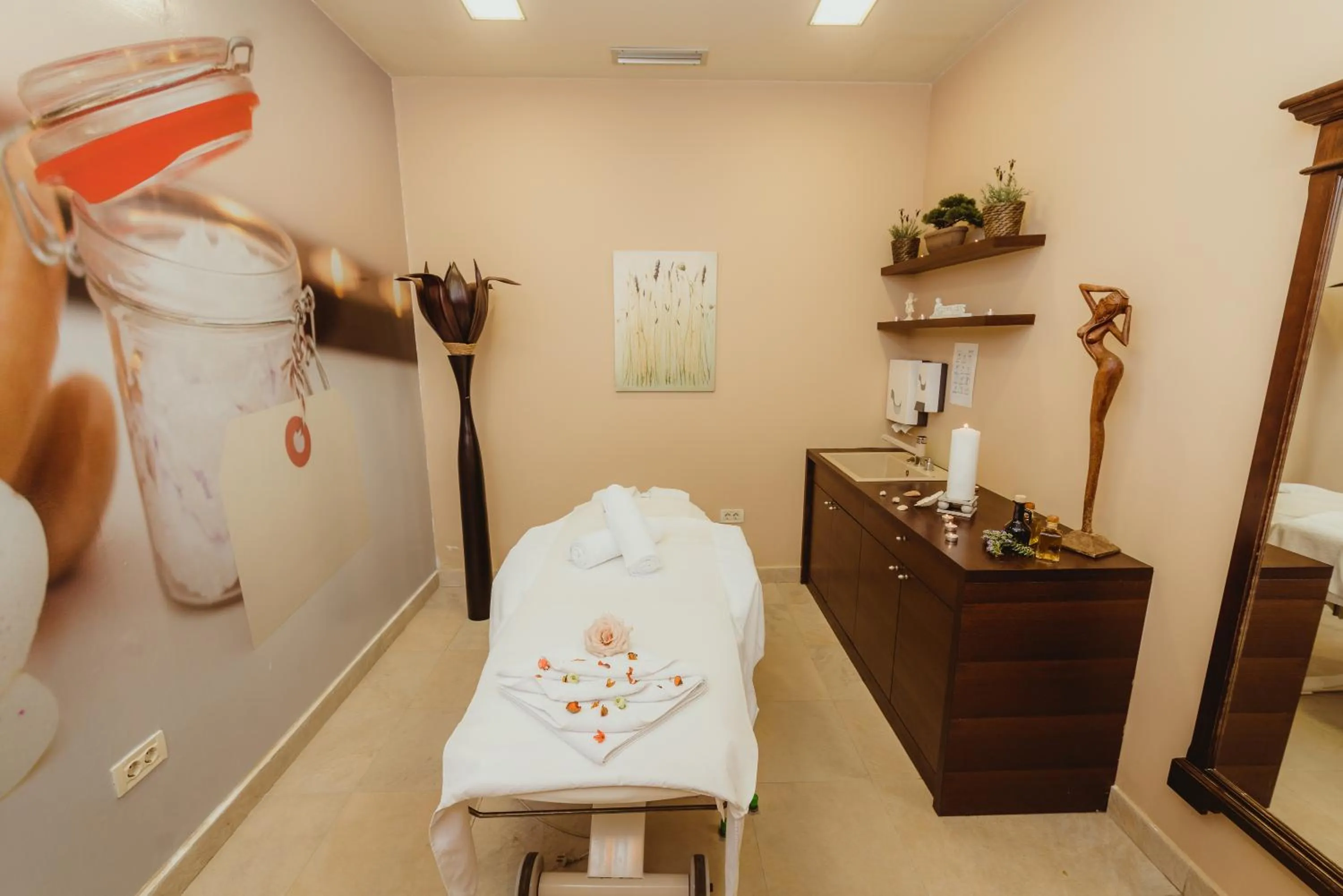 Massage in Family Hotel La Luna - All inclusive