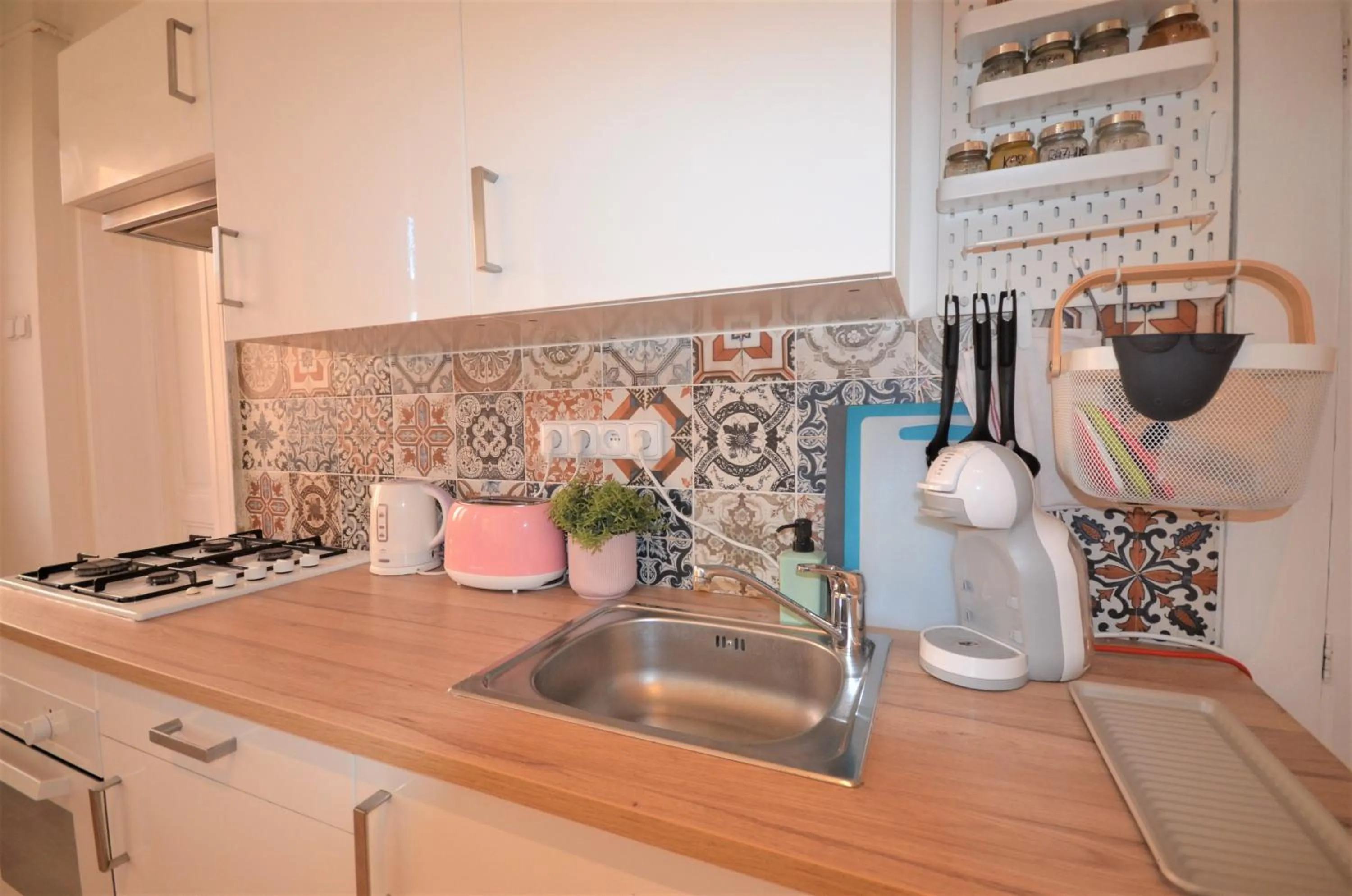 kitchen in Travel&Joy backpackers