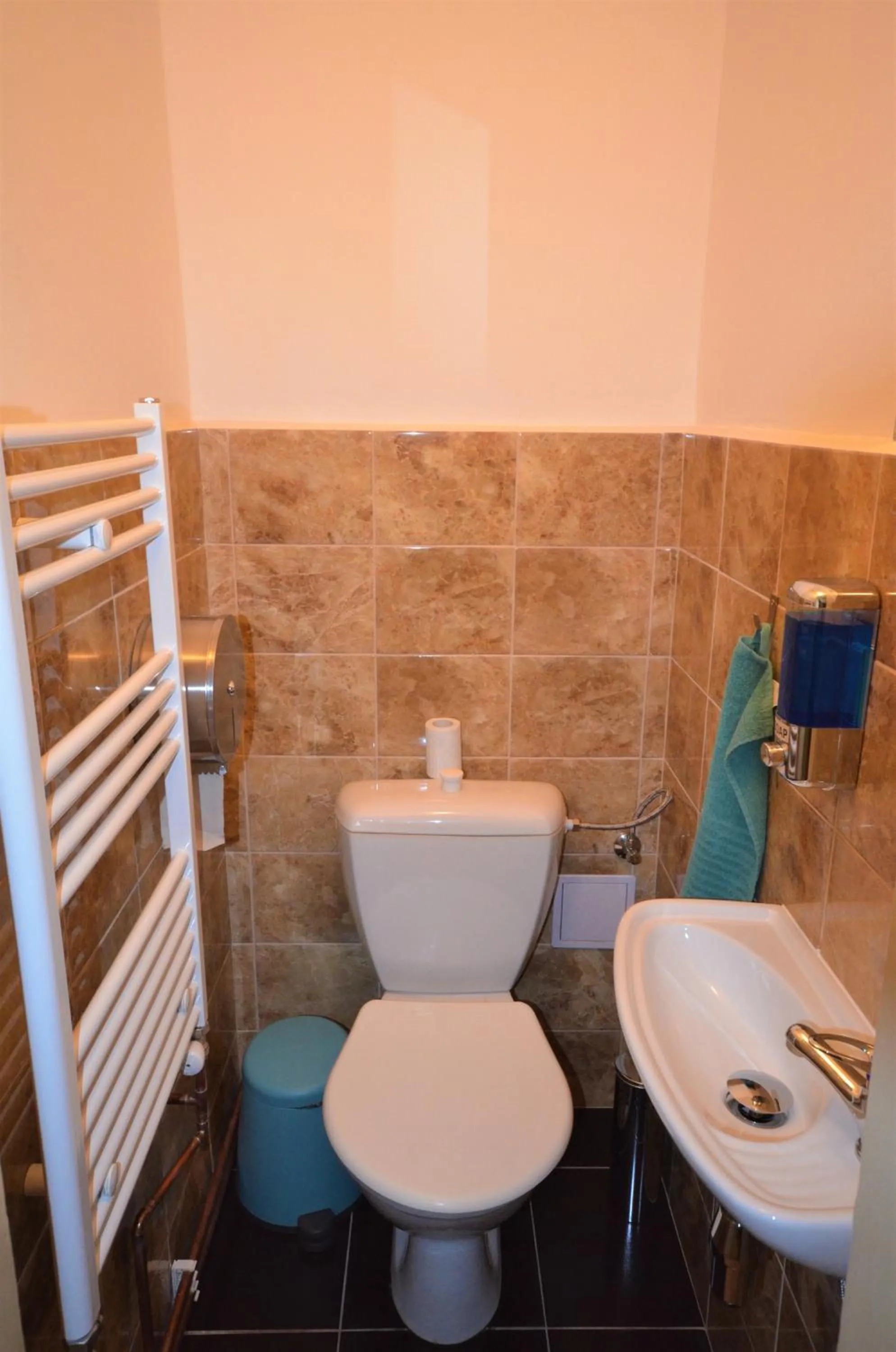 Toilet in Travel&Joy backpackers