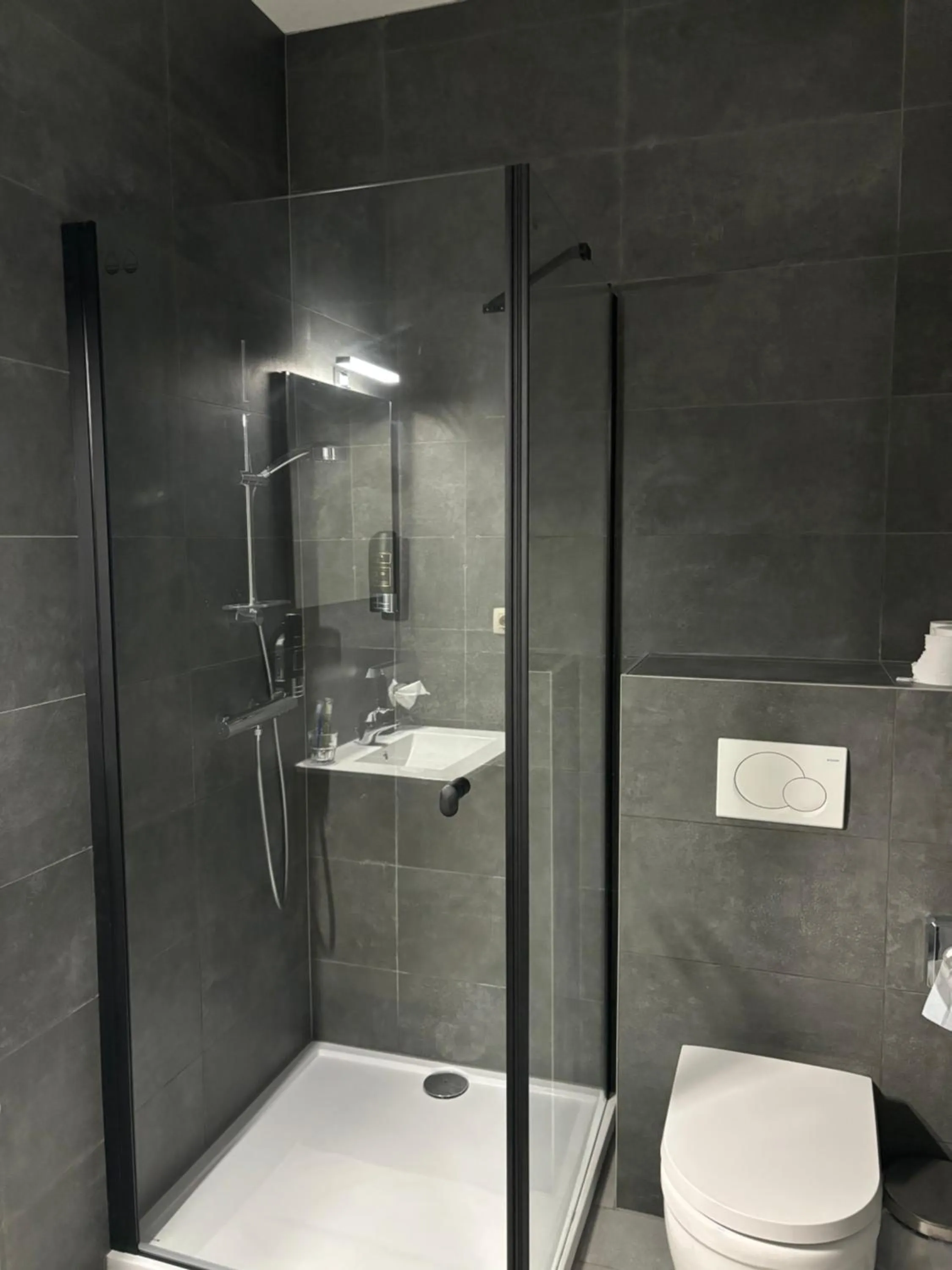 Shower in Hotel Mille Colonnes