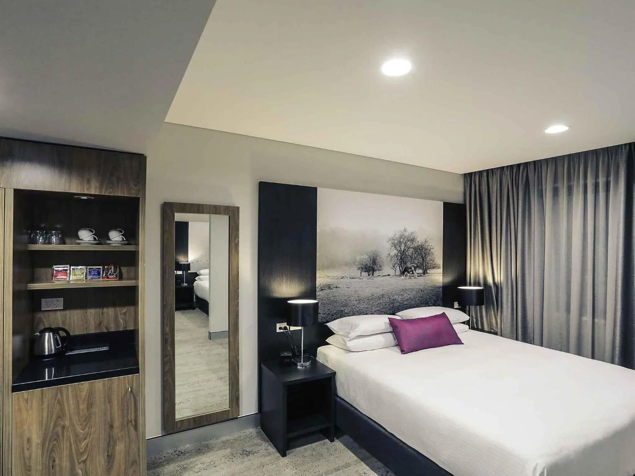 Bedroom, Bed in Mercure Tamworth