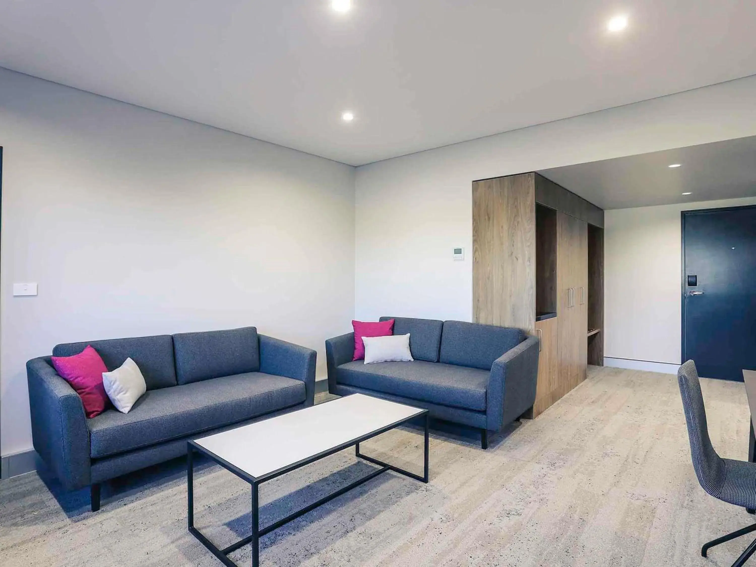 Standard Two-Bedroom King Suite in Mercure Tamworth Standard Two-Bedroom King Suite in Mercure Tamworth