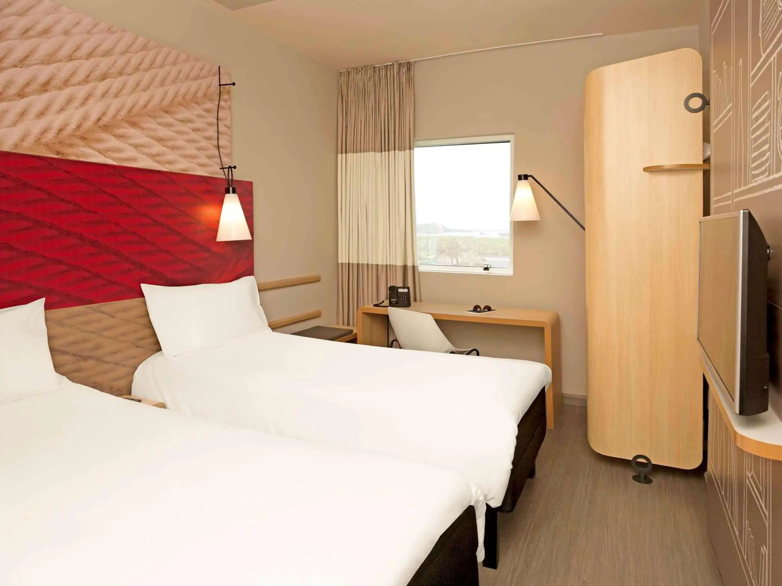 Standard Twin Room - single occupancy in ibis Paranagua Standard Twin Room - single occupancy in ibis Paranagua
