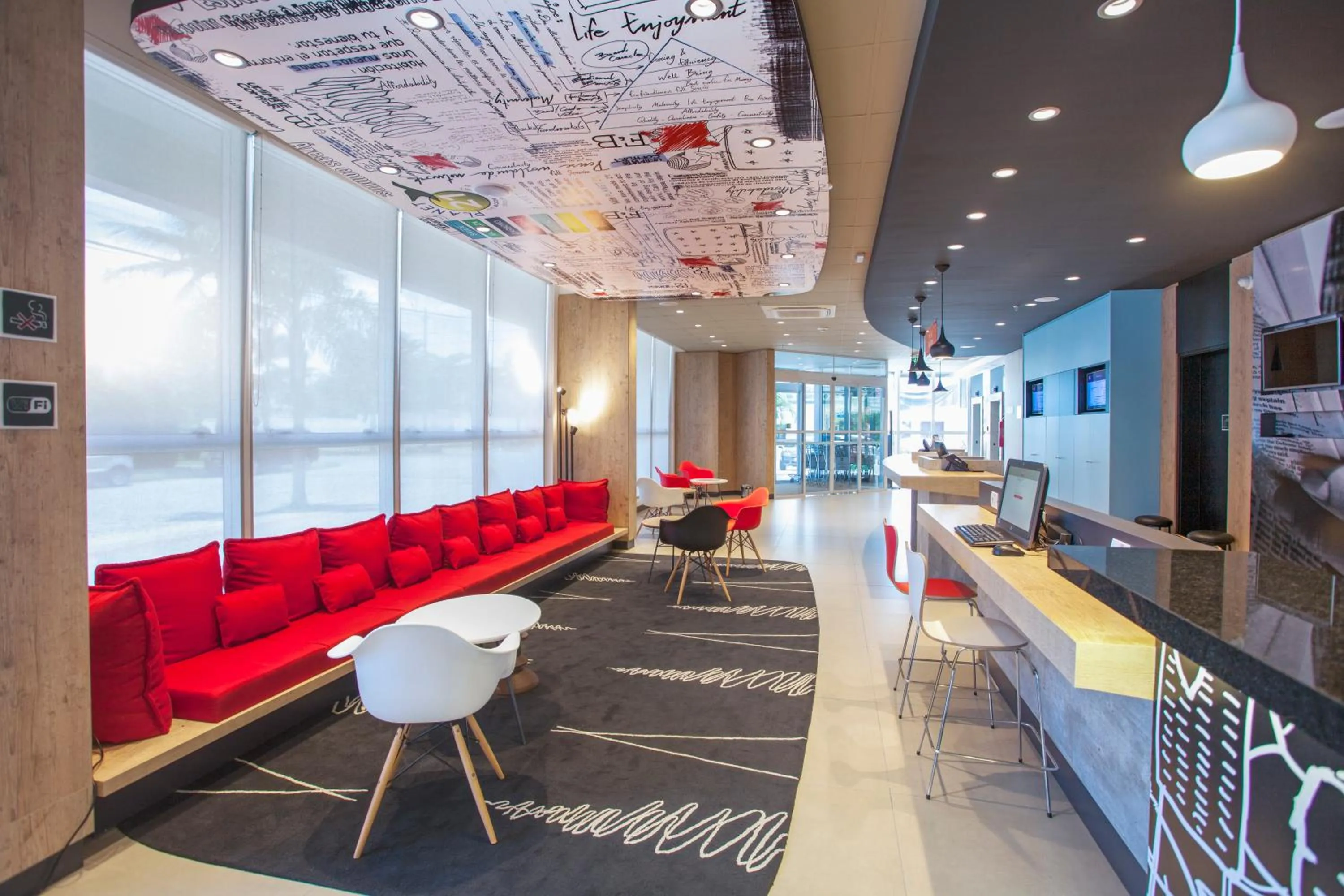 Lobby or reception in ibis Paranagua