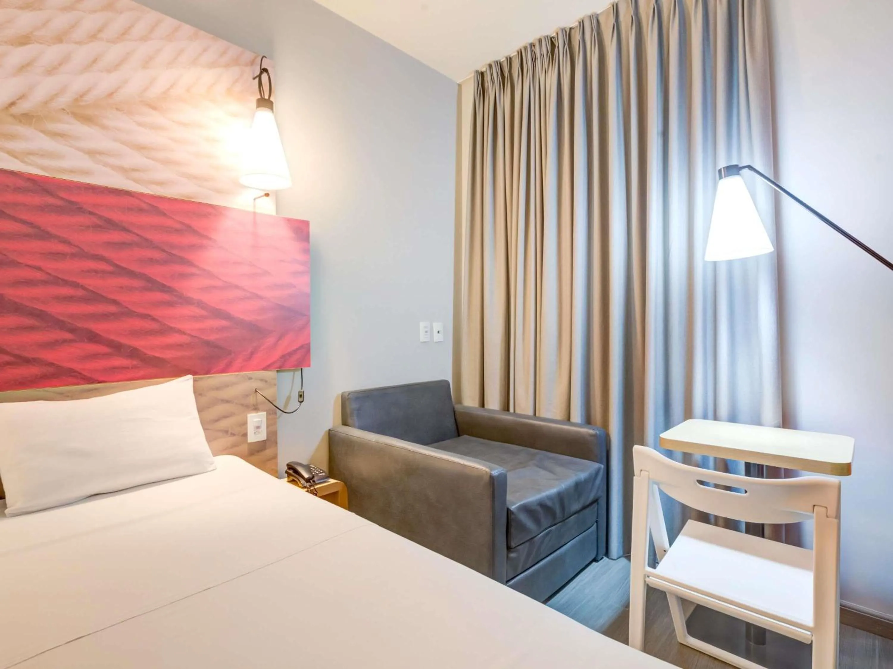 Bedroom, Bed in ibis Paranagua