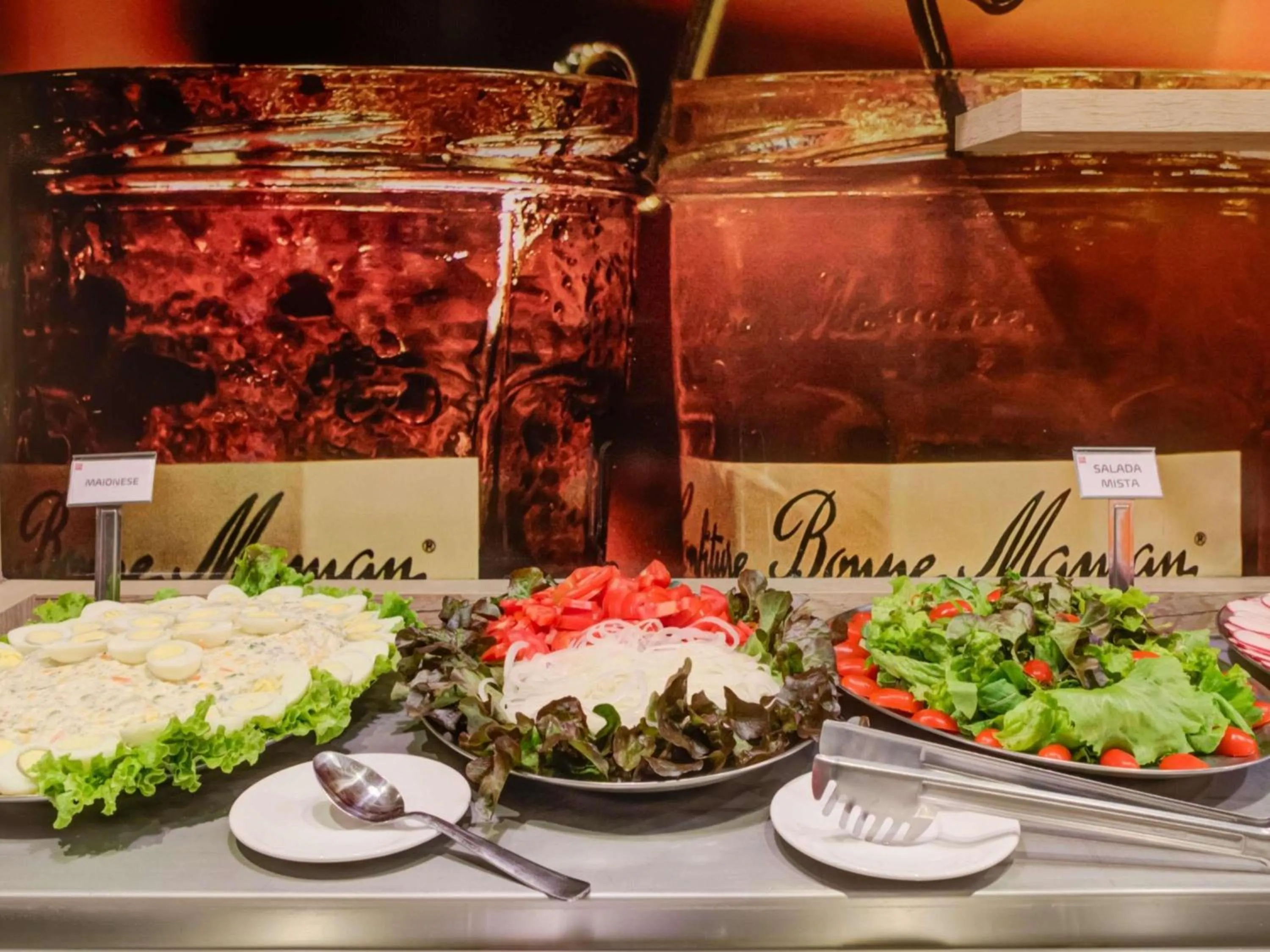 Restaurant/places to eat in ibis Paranagua