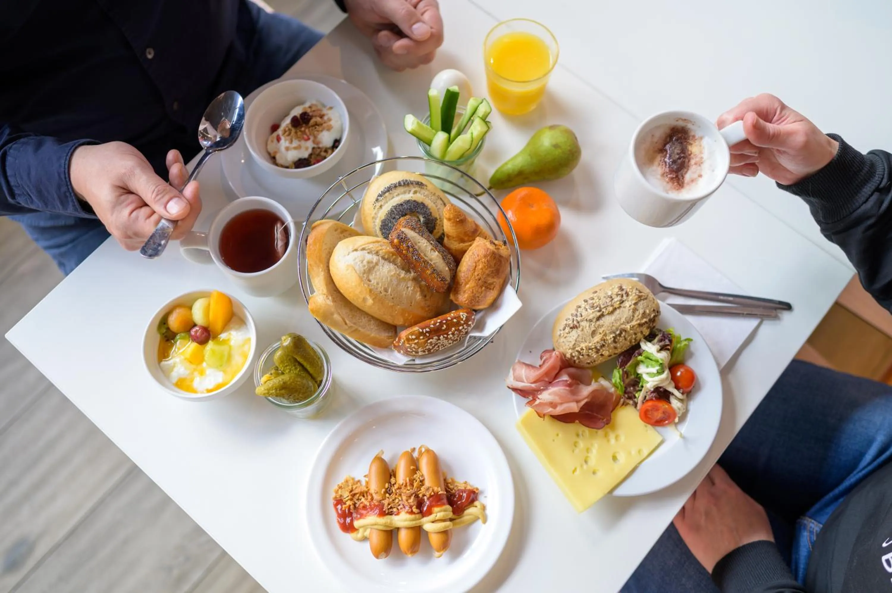 Breakfast in ibis budget Hamburg St Pauli Messe - neu renoviert