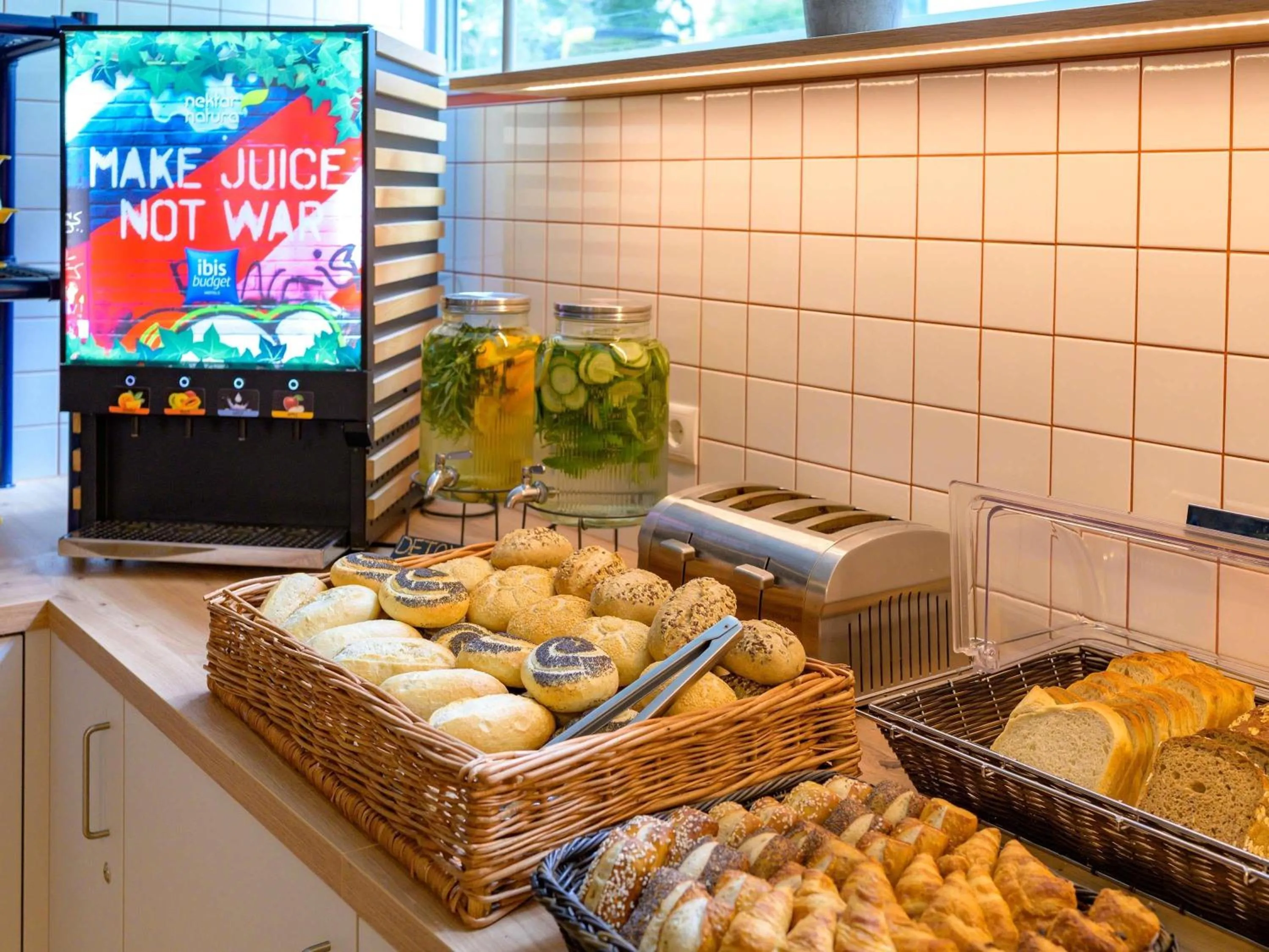 Property building in ibis budget Hamburg St Pauli Messe - neu renoviert