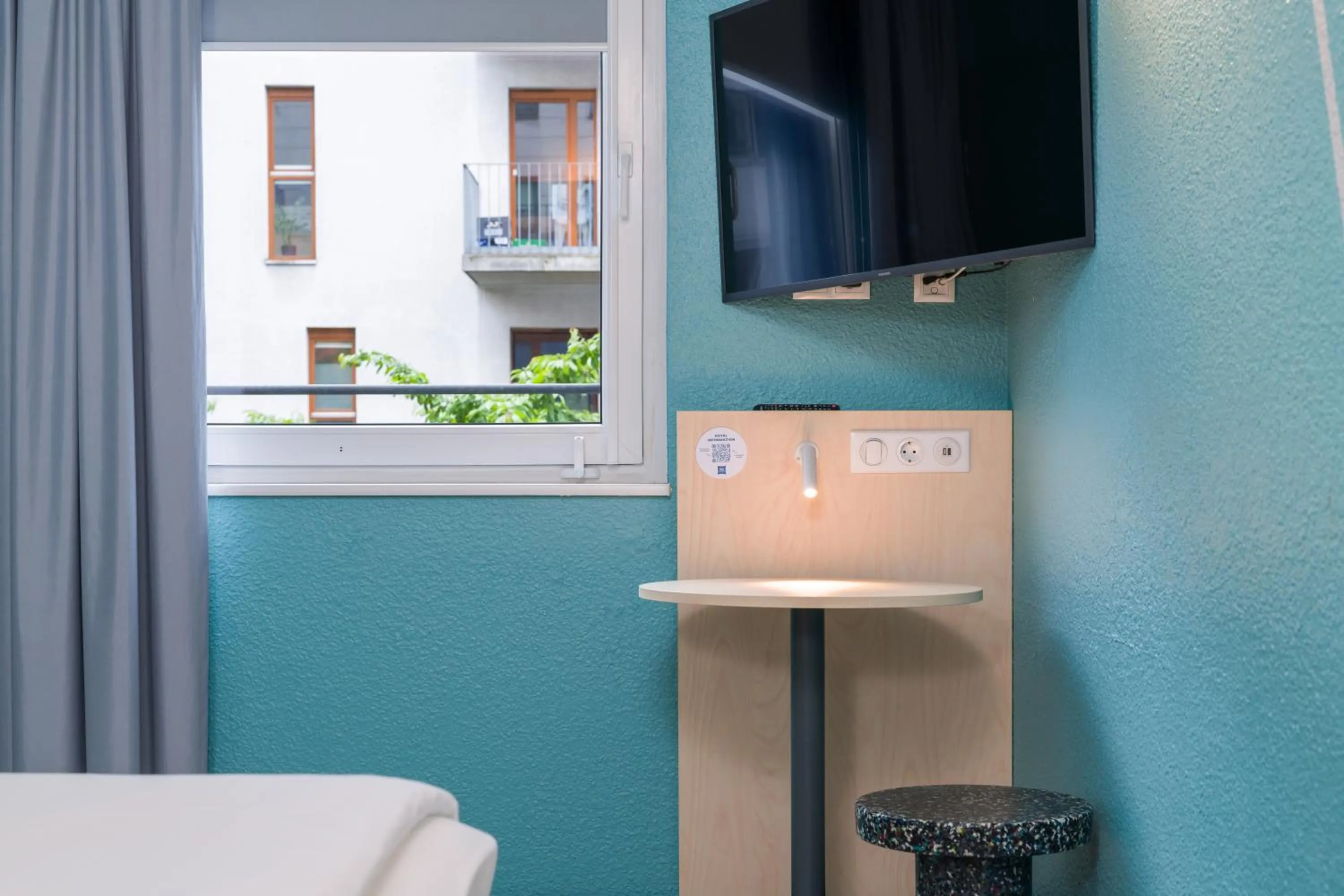 Photo of the whole room, Bed in ibis budget Hamburg St Pauli Messe - neu renoviert