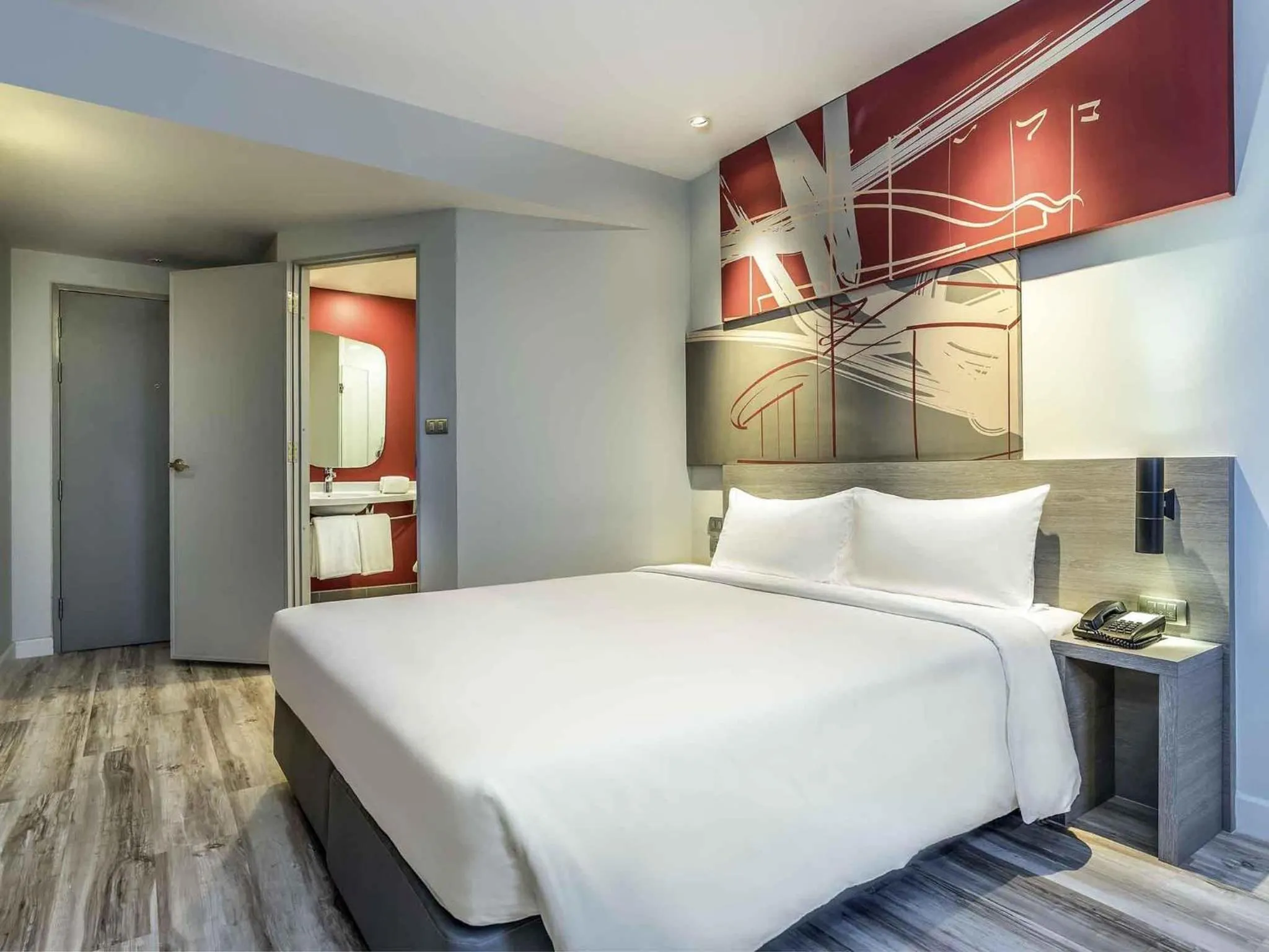 Bedroom, Bed in ibis Bangkok IMPACT