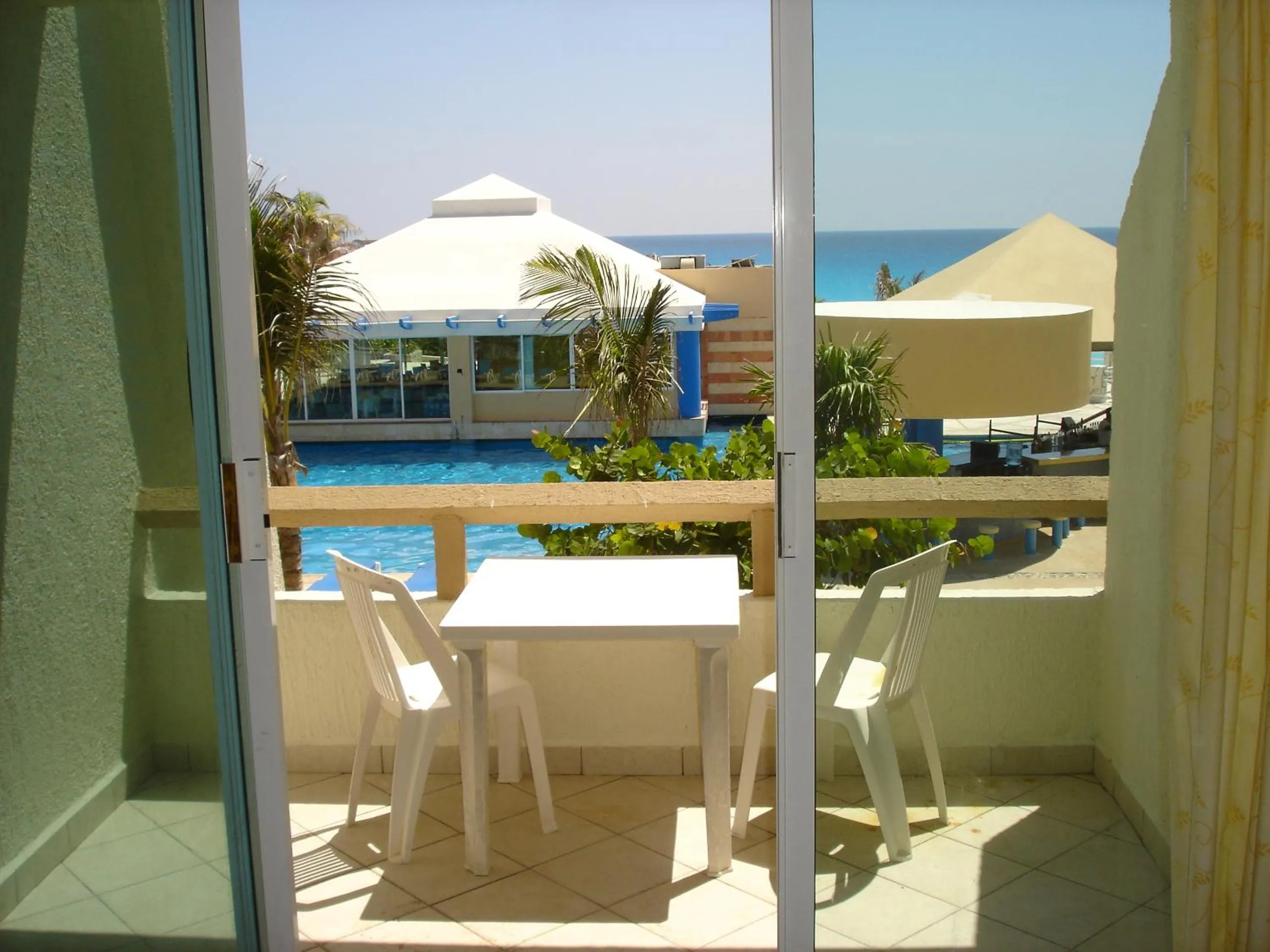 Pool view in Cancun Beach ApartHotel by Solymar
