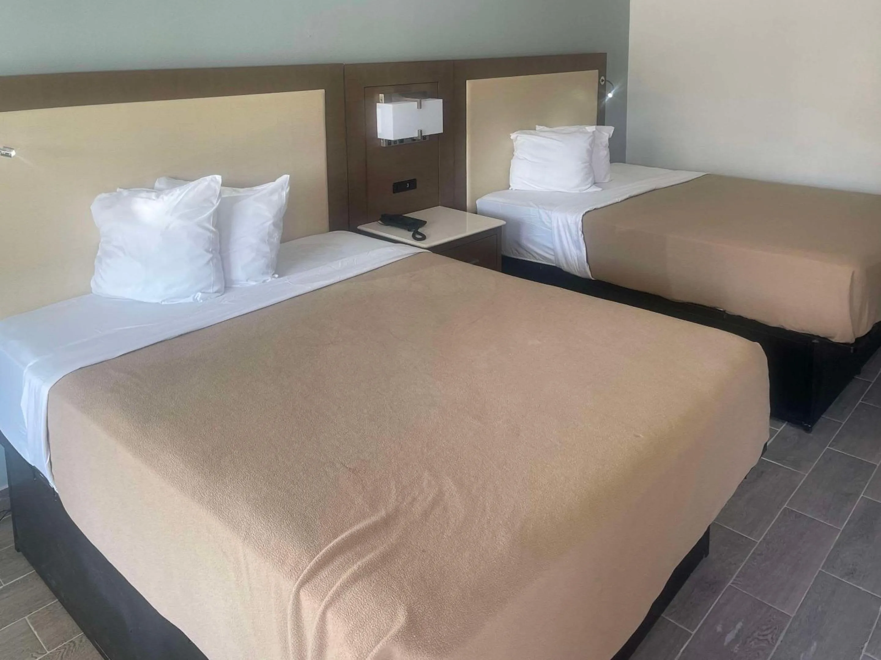 Bedroom, Bed in Rodeway Inn