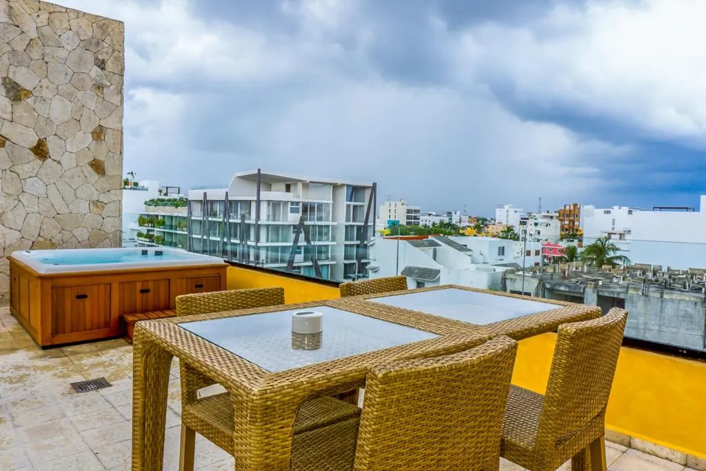 Balcony/Terrace in Lunada Condo by BVR