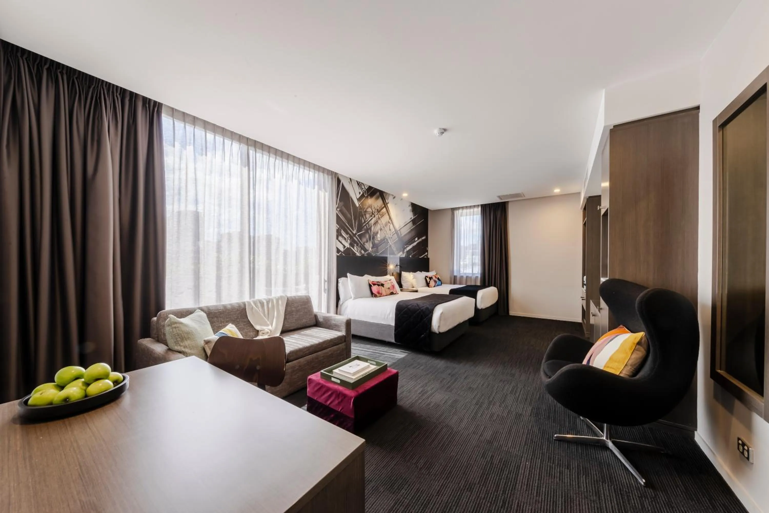 Guests, Bed in Sage Hotel James Street