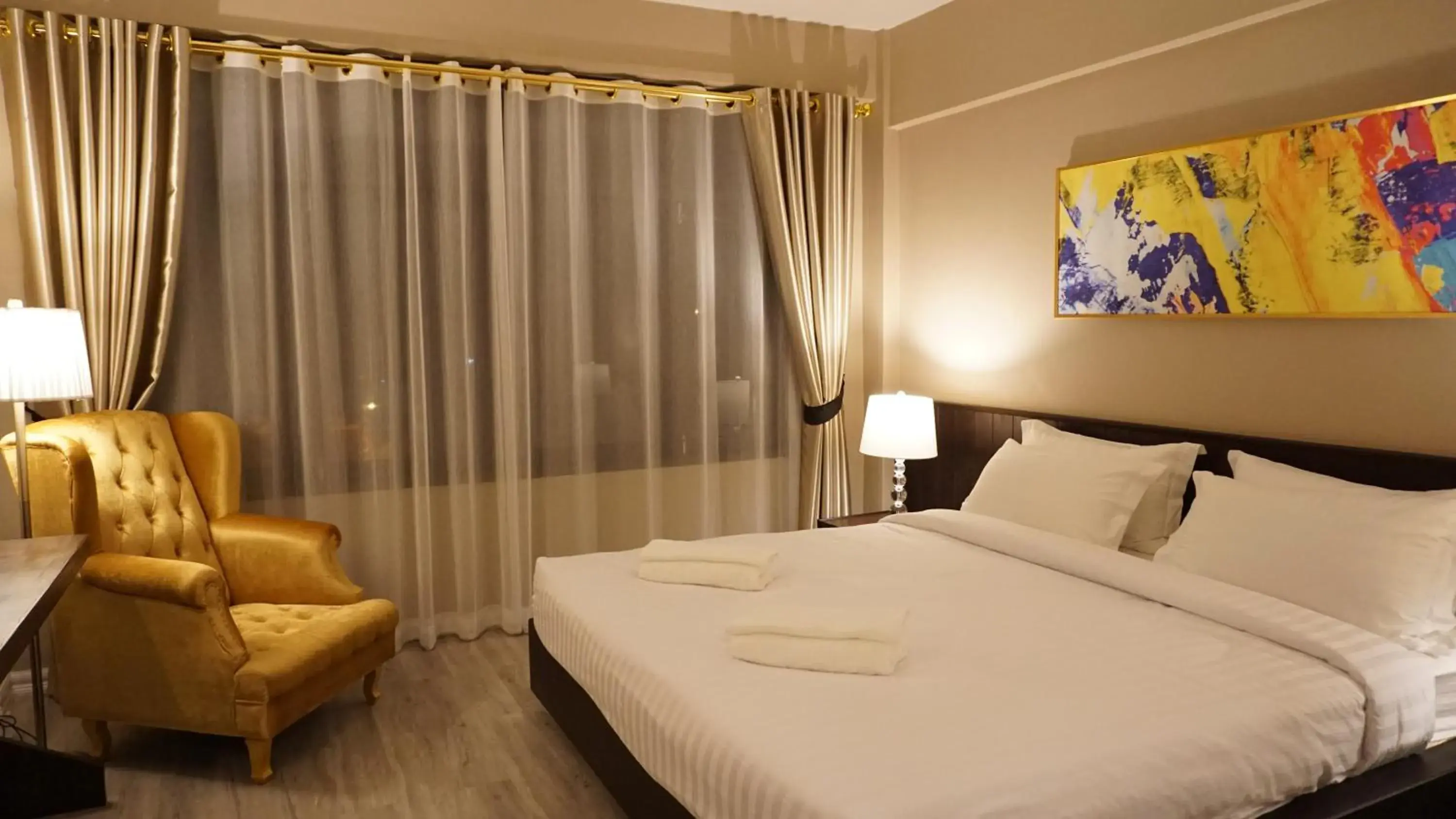 Junior Suite in Taris Art Hotel Phrae Junior Suite in Taris Art Hotel Phrae