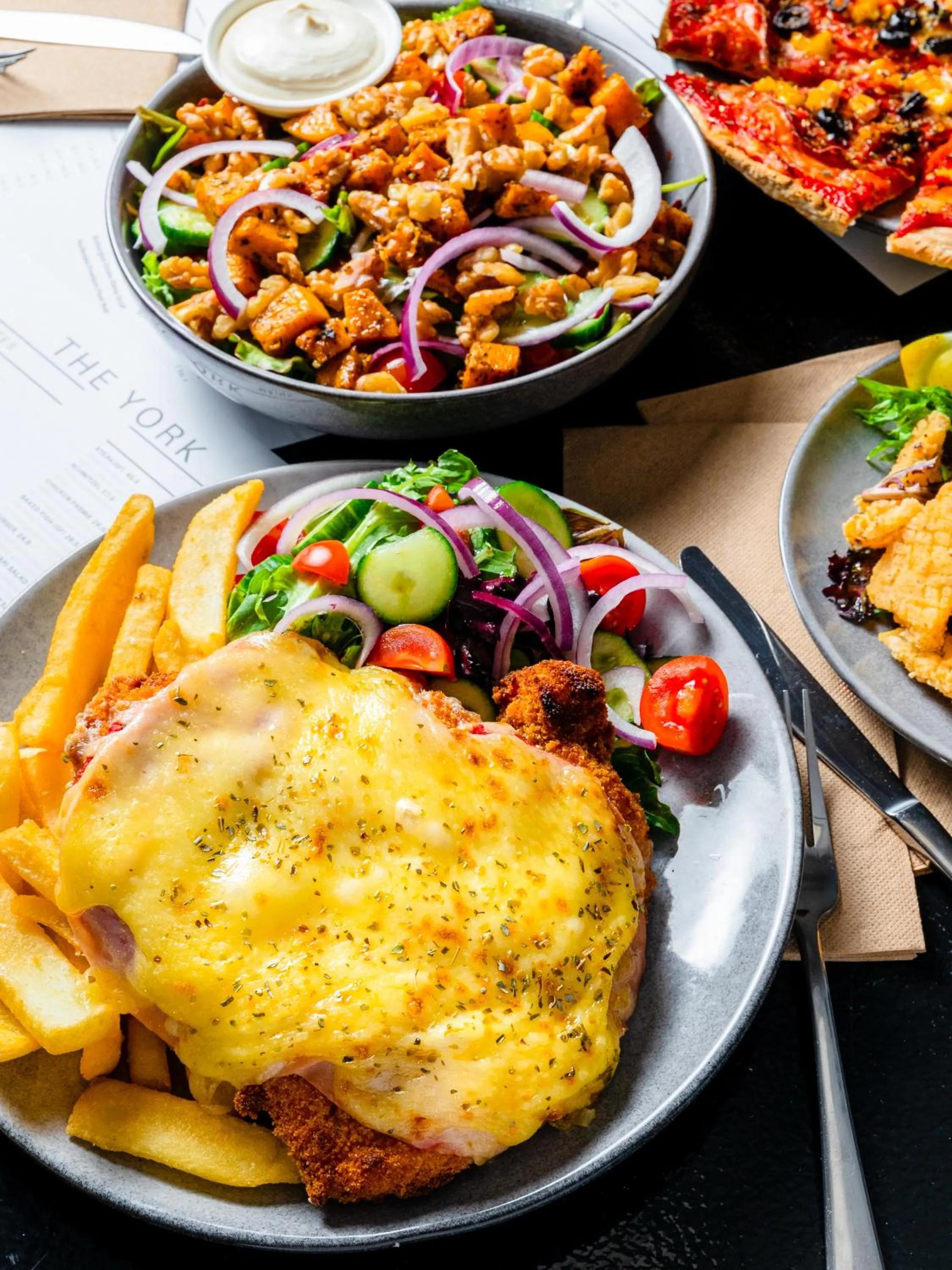 Restaurant/places to eat in m hotel