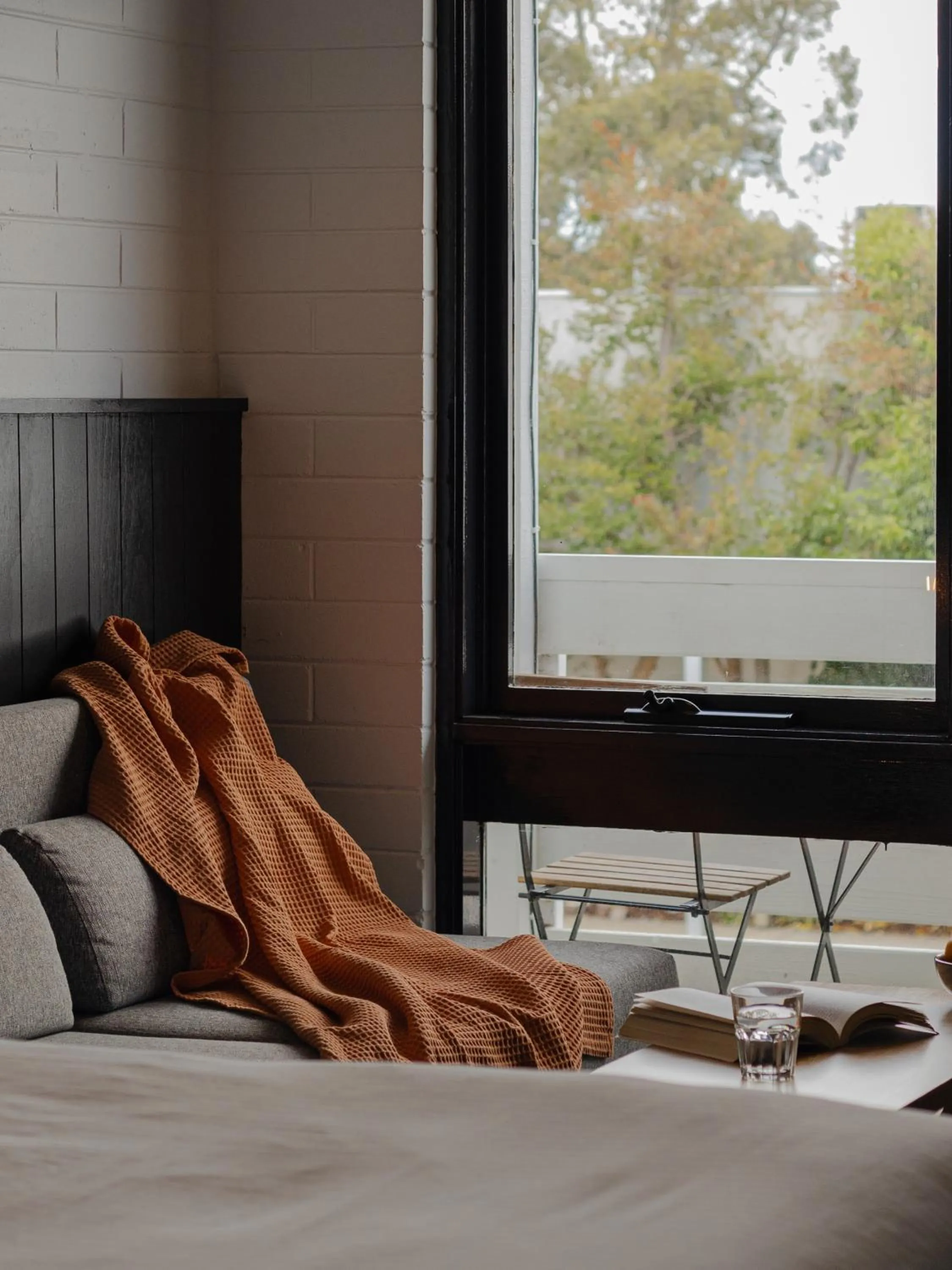 Seating area, Bed in m hotel