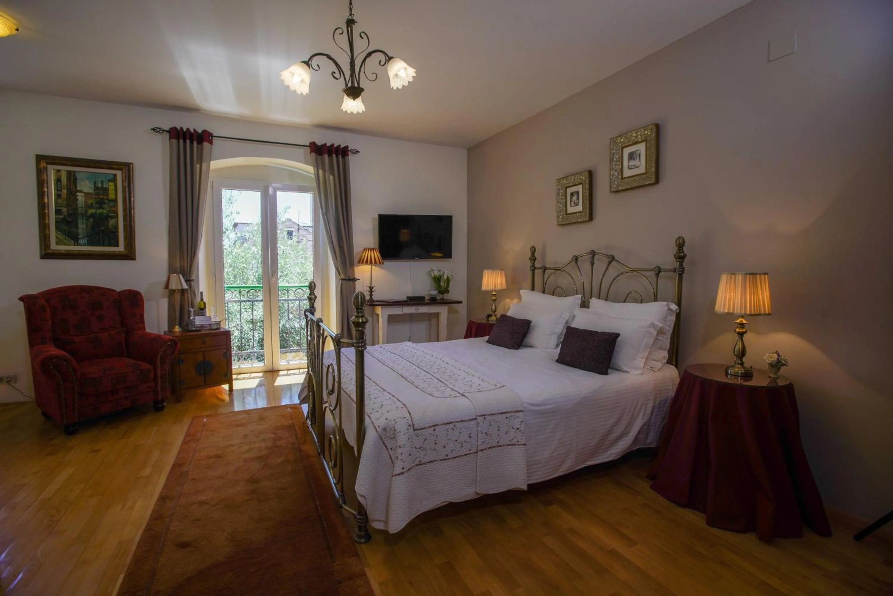 Photo of the whole room, Bed in Boutique Guest Accommodation Zephyrus