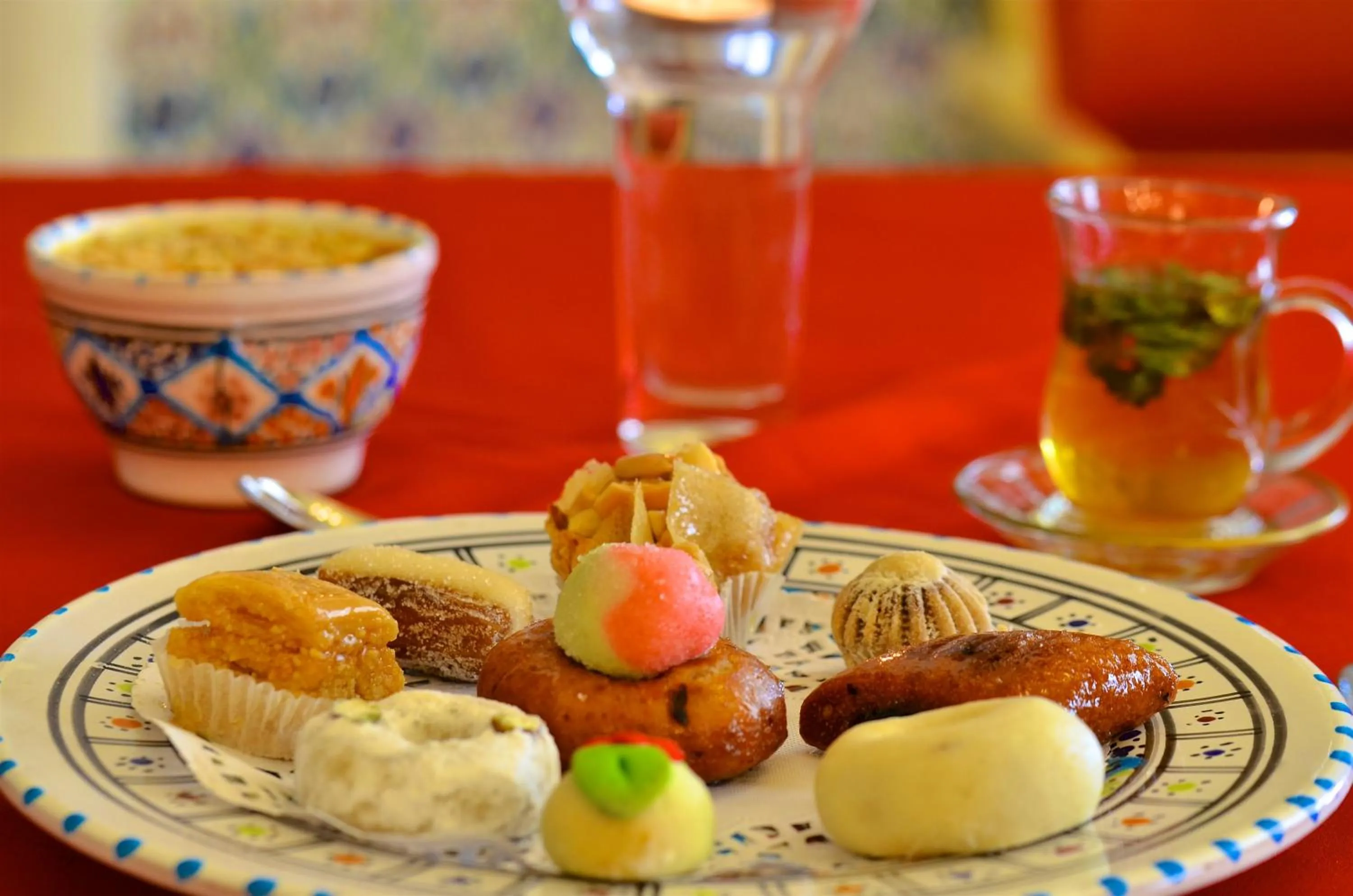 Restaurant/places to eat in Royal Garden Palace - Families and Couples