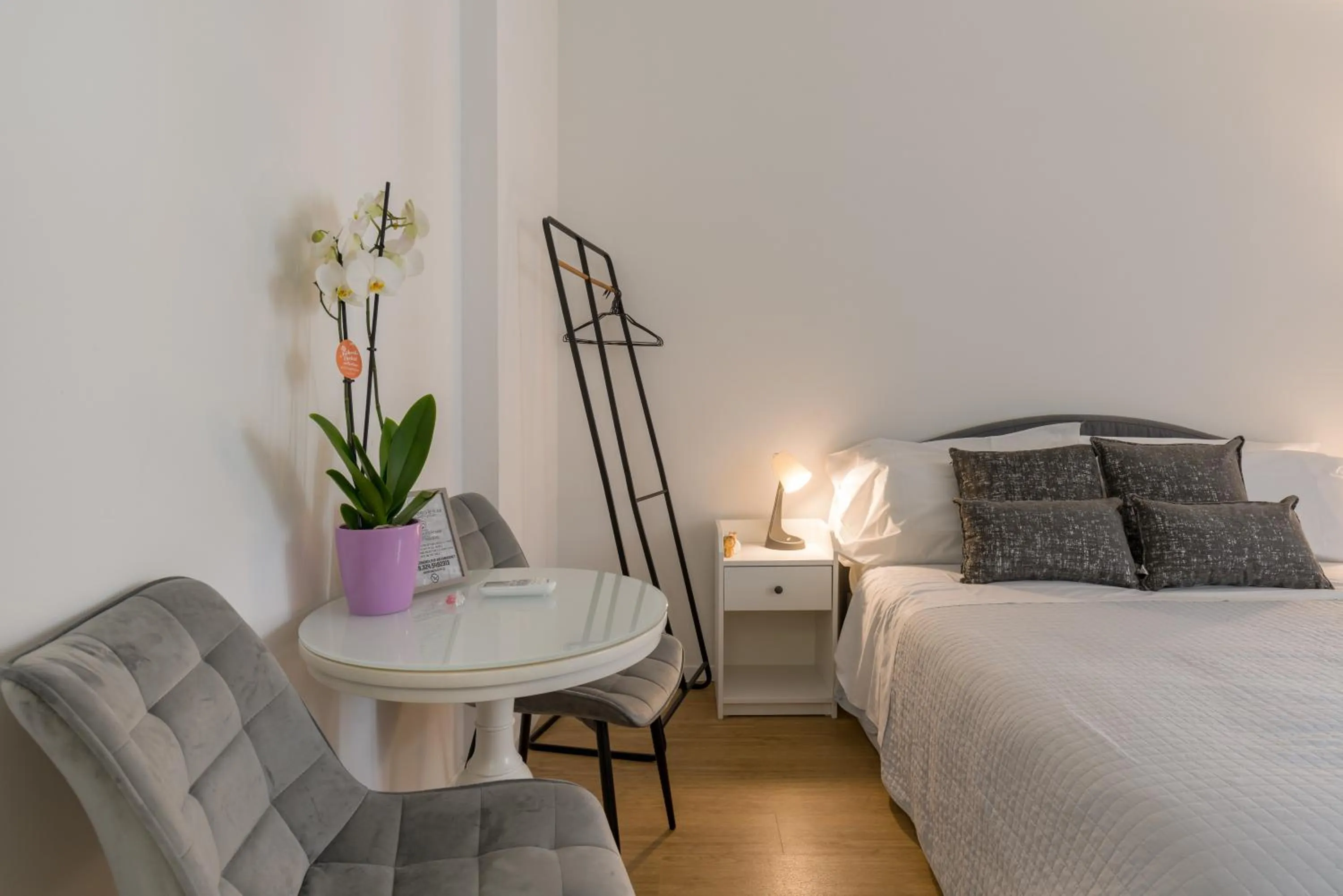 Photo of the whole room, Bed in Giardino Giusti House & Court