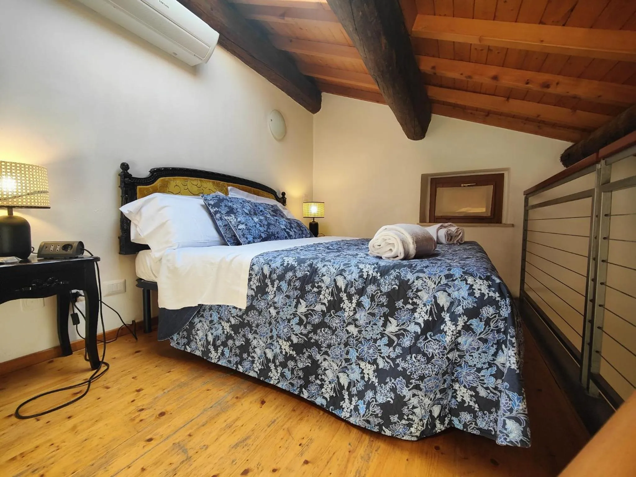 Bed in Giardino Giusti House & Court