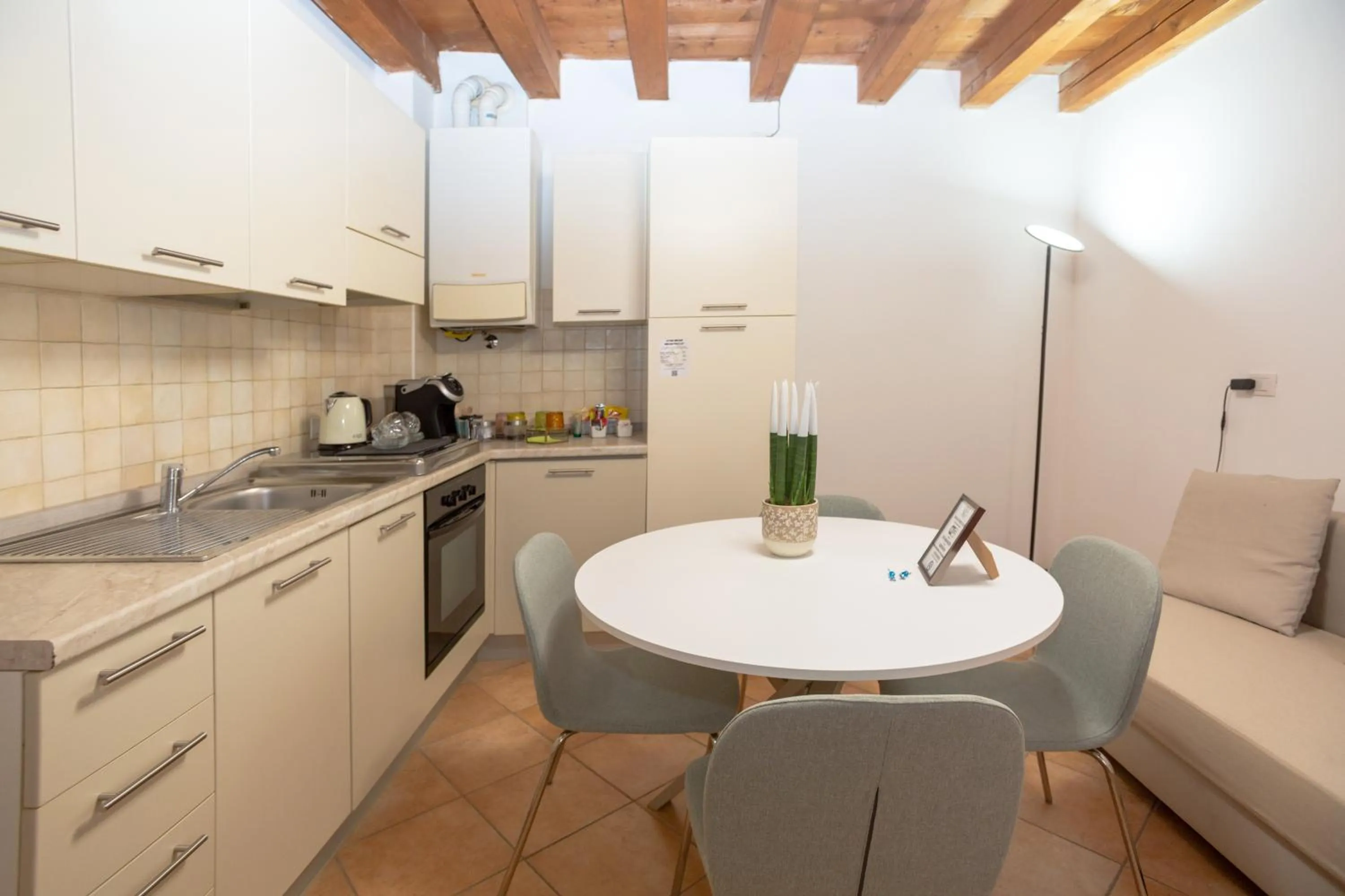 kitchen in Giardino Giusti House & Court