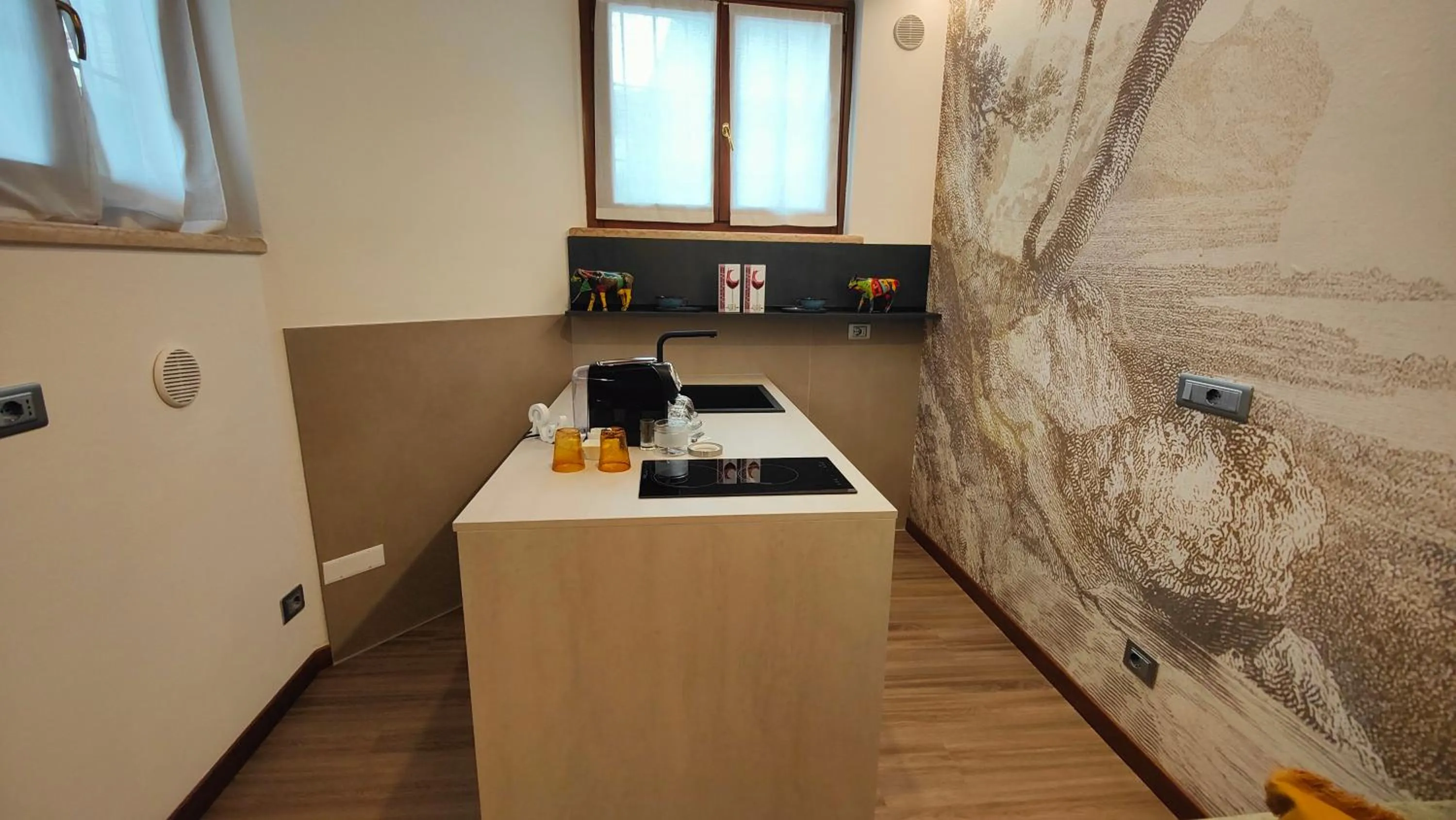 Coffee/tea facilities in Giardino Giusti House & Court