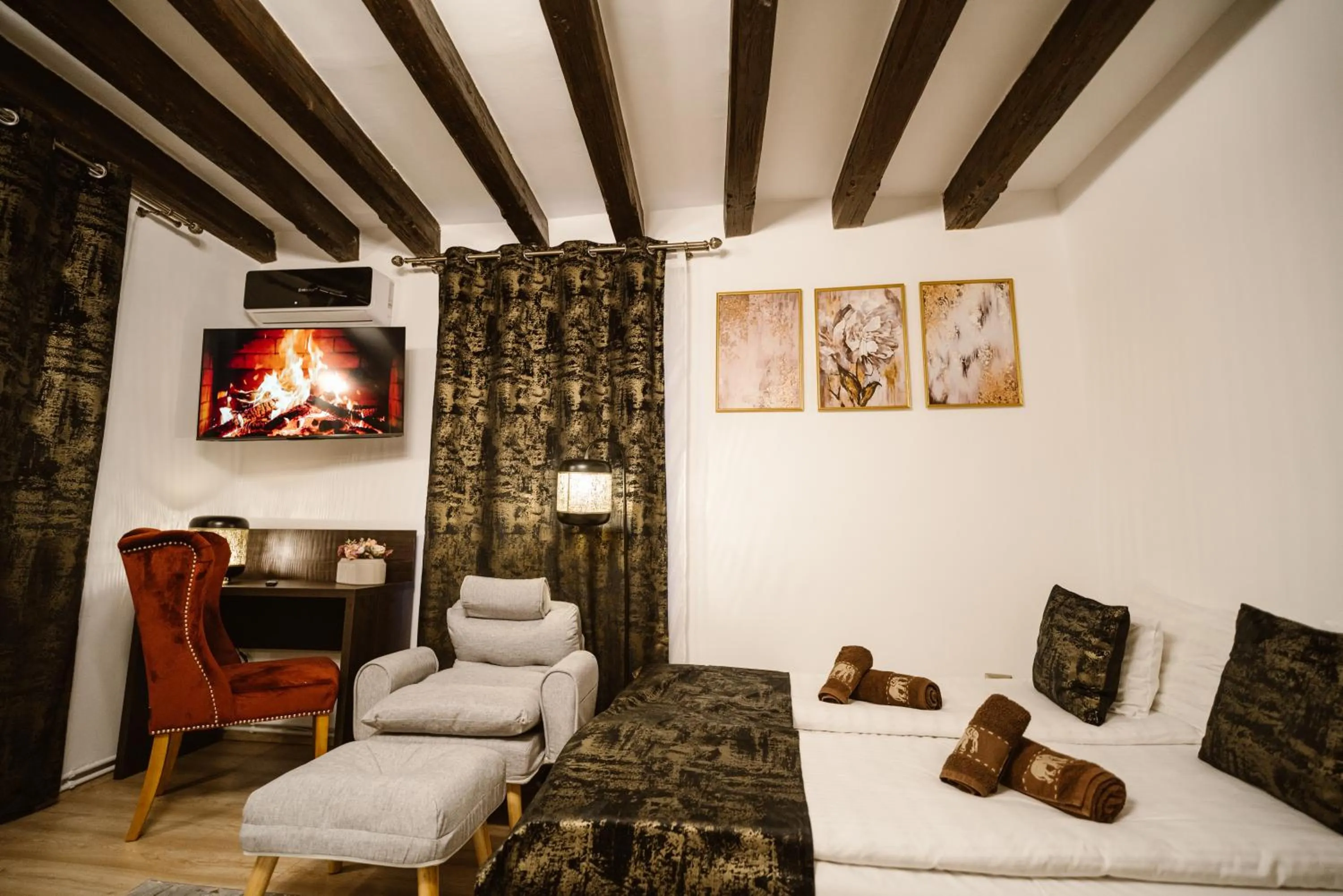 Photo of the whole room in Hermannstadt House