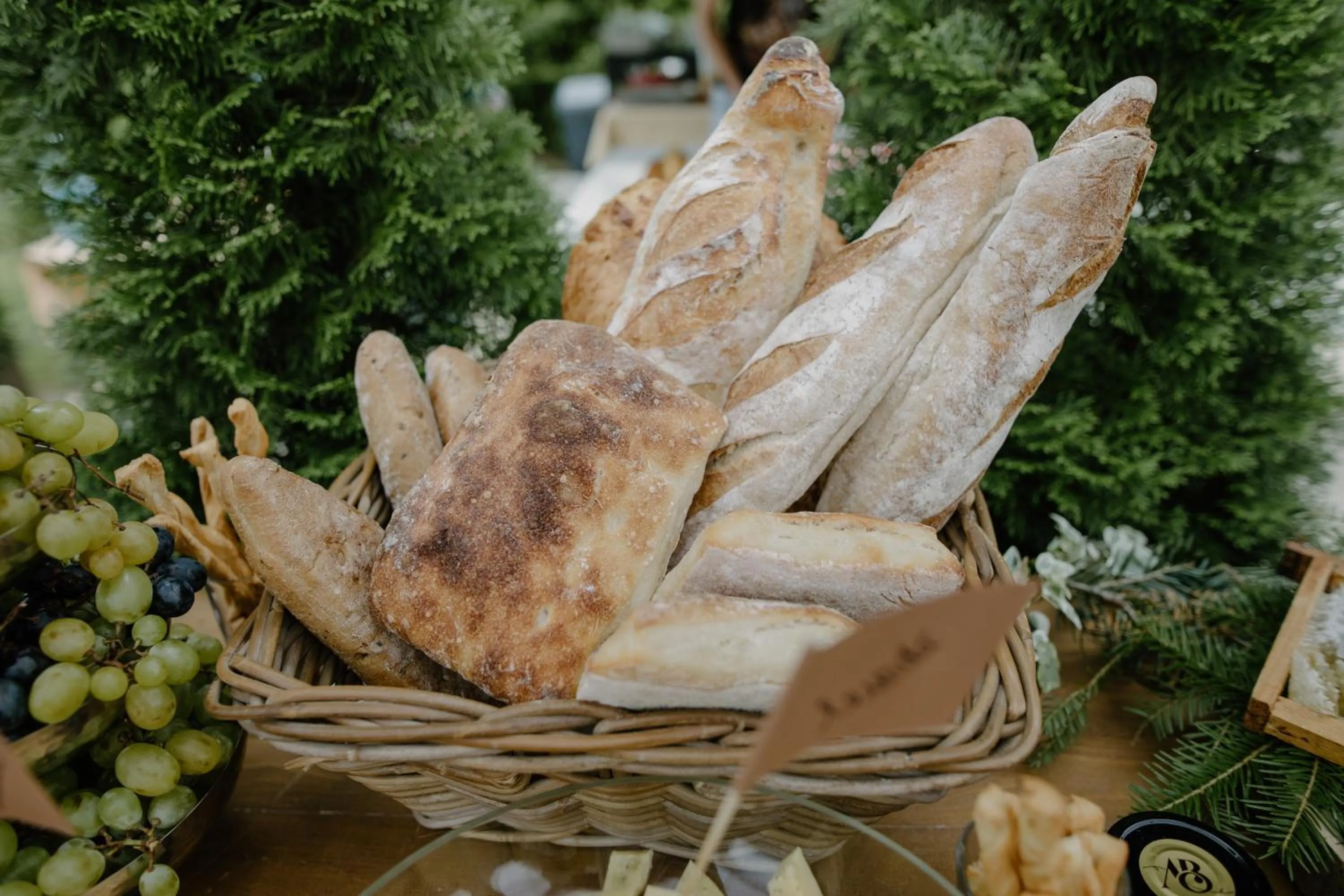 Restaurant/places to eat in Hermannstadt House