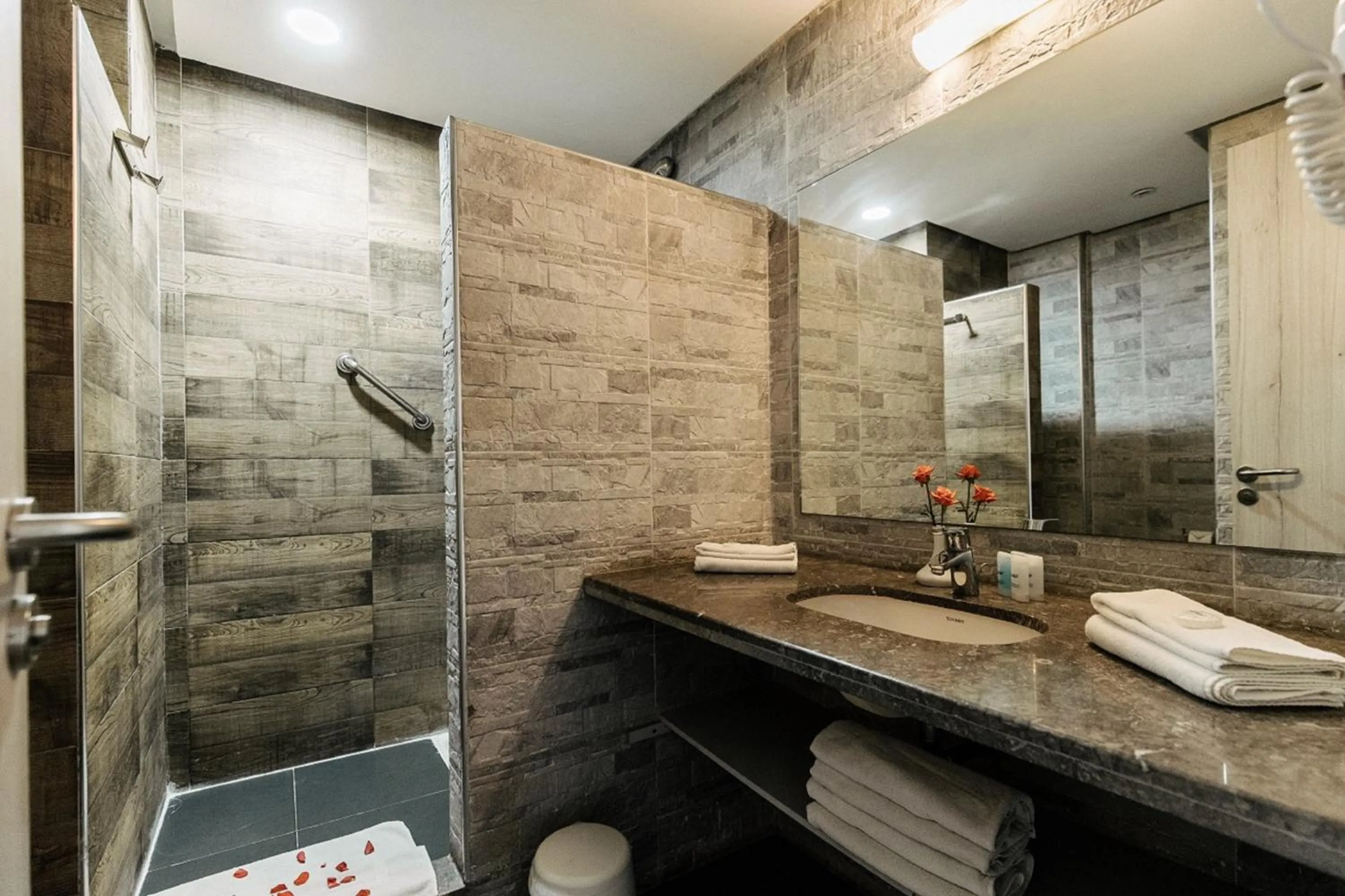 Bathroom in Wazo Appart-Hôtel