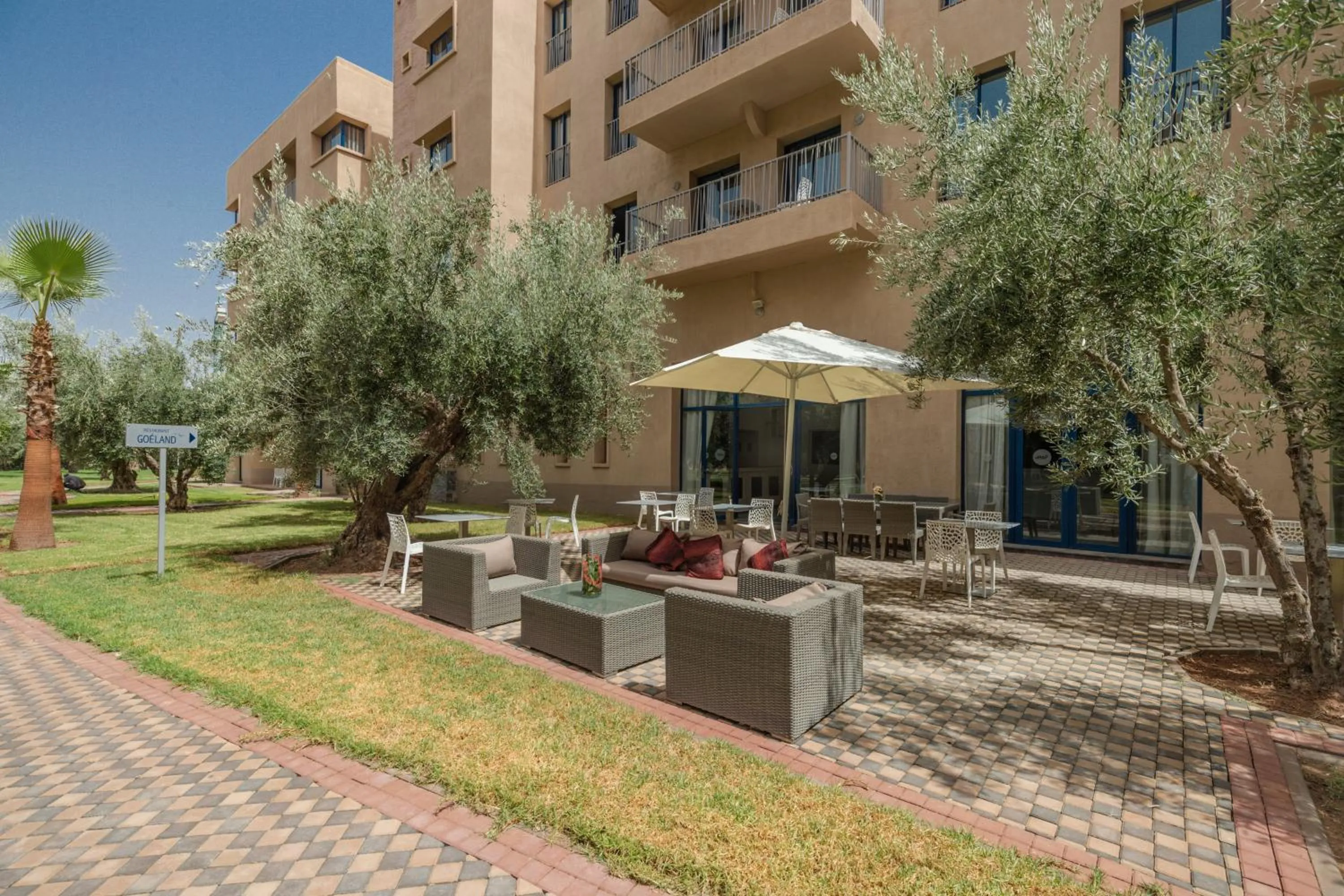 Restaurant/places to eat in Wazo Appart-Hôtel