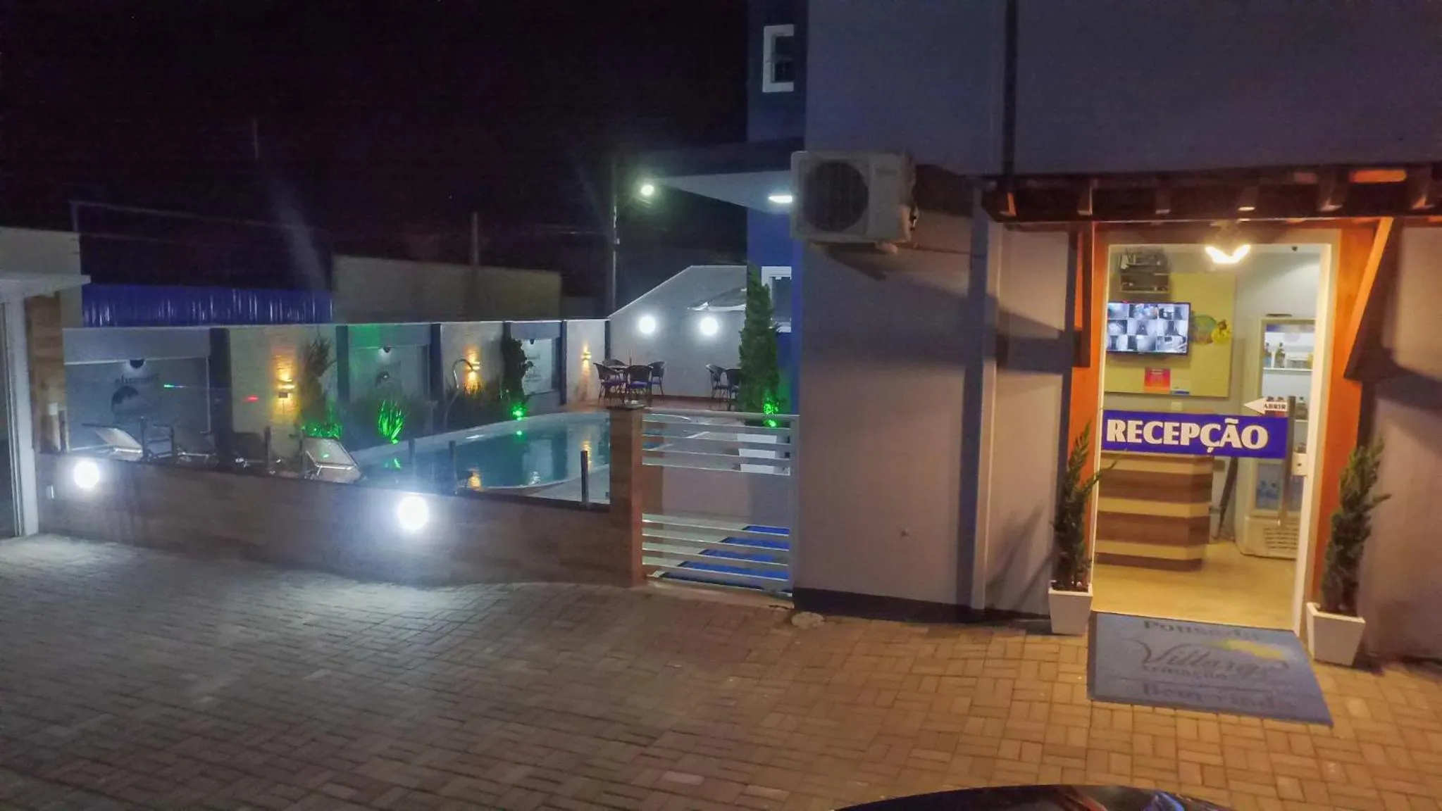 Night in Pousada Villarejo Armação