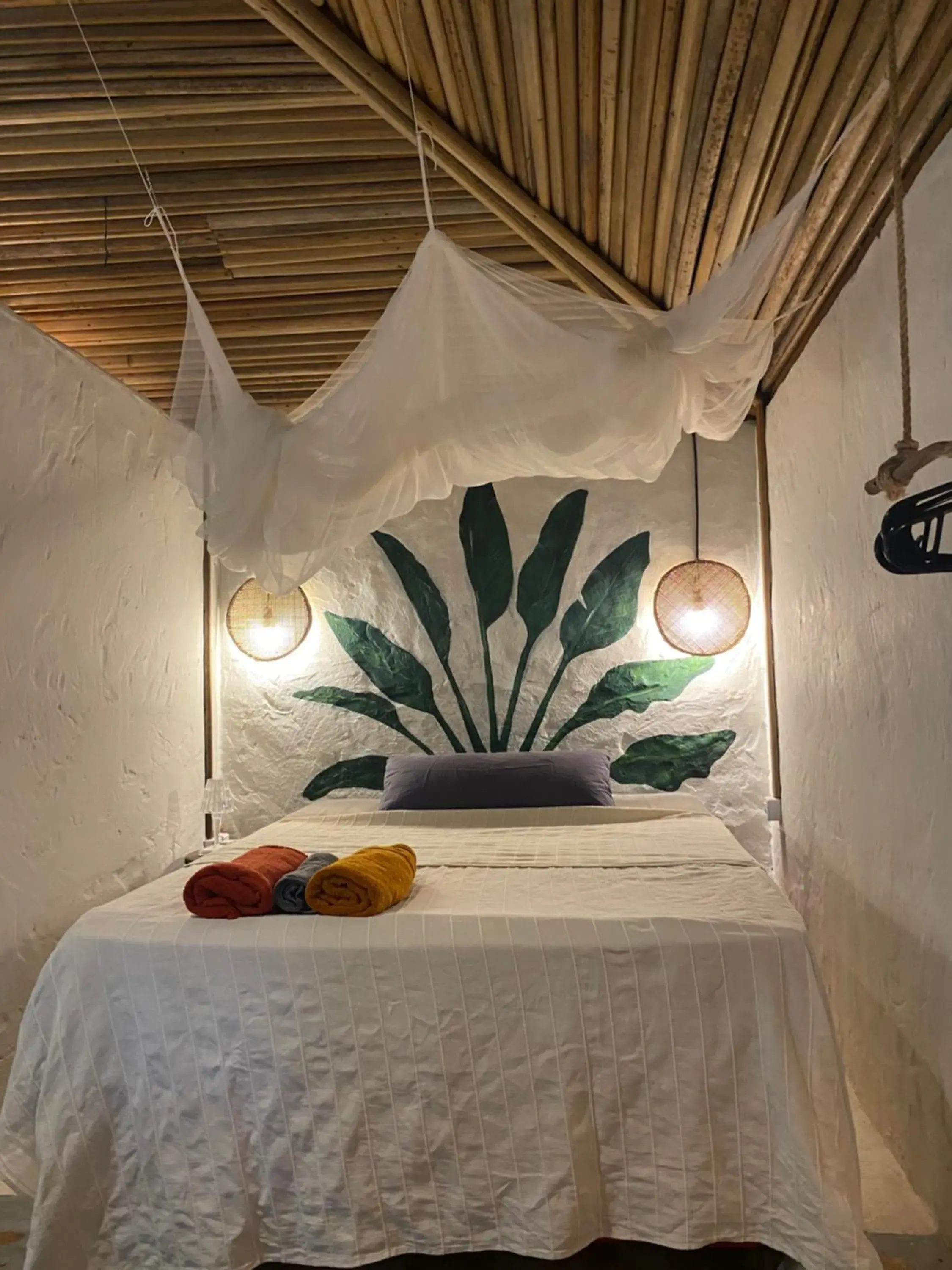 Queen Room with Garden View - single occupancy in Casa Acquamarina Queen Room with Garden View - single occupancy in Casa Acquamarina